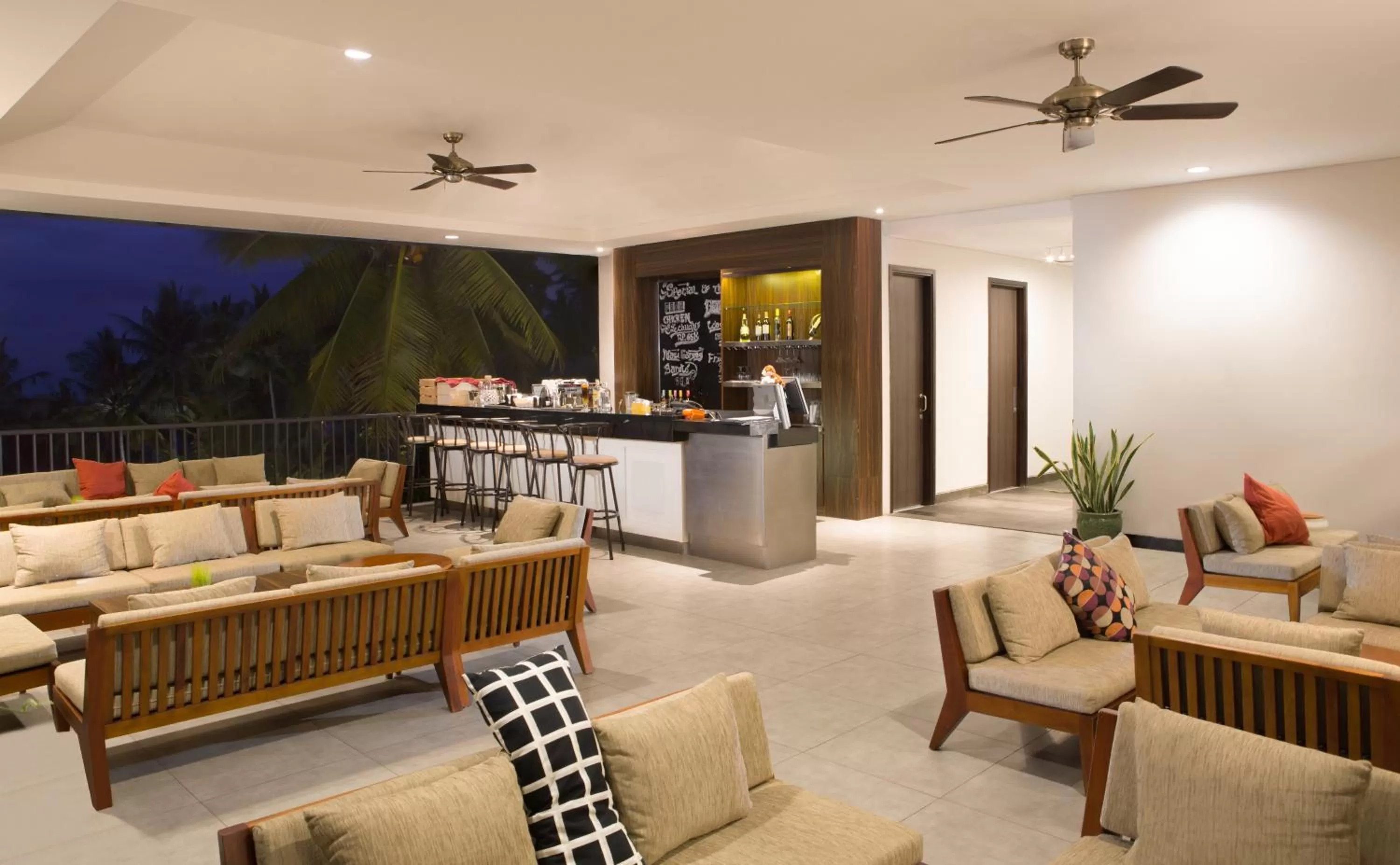 Lounge or bar in Swiss-Belinn Luwuk