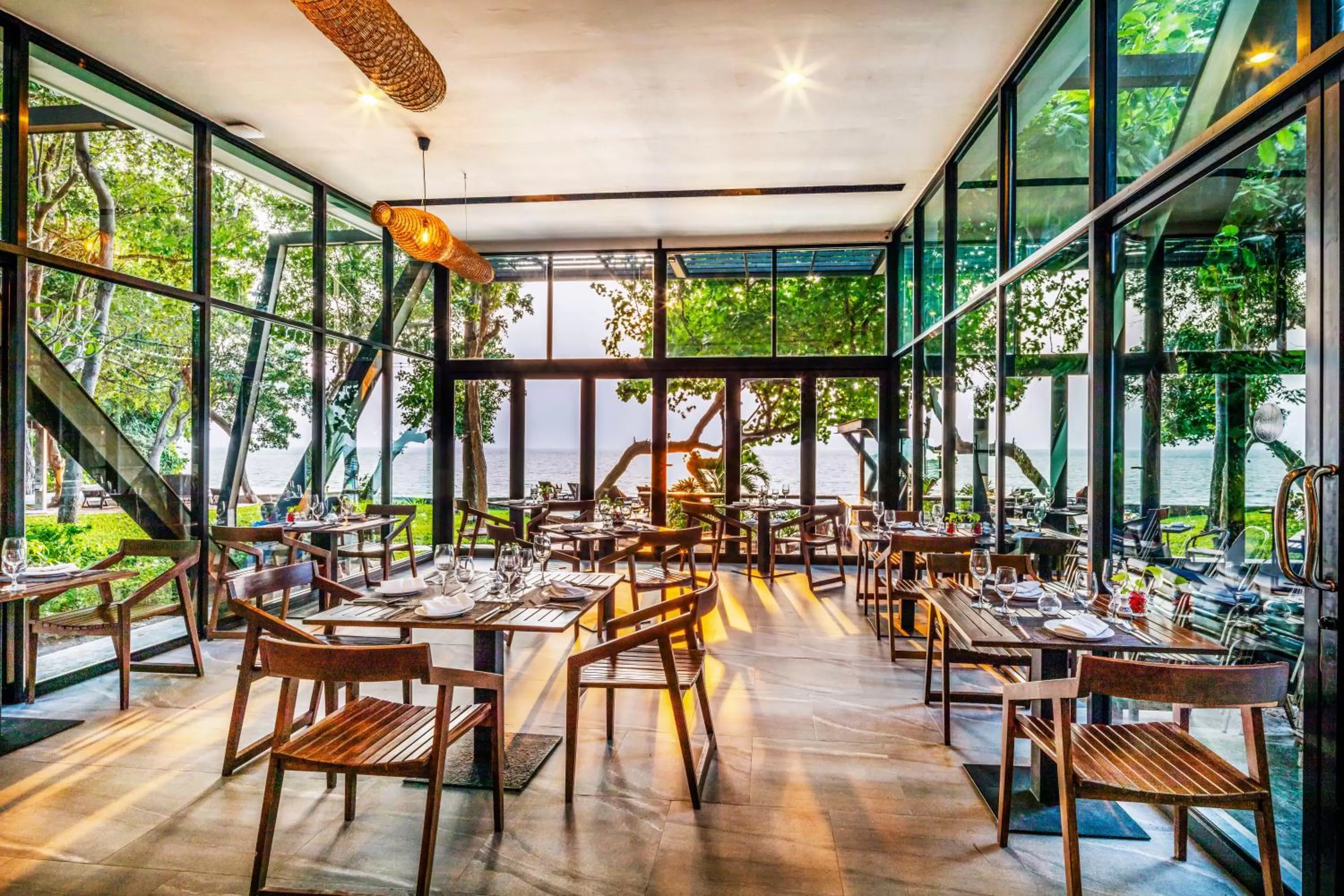 Restaurant/Places to Eat in The Monttra Pattaya - SHA Extra Plus