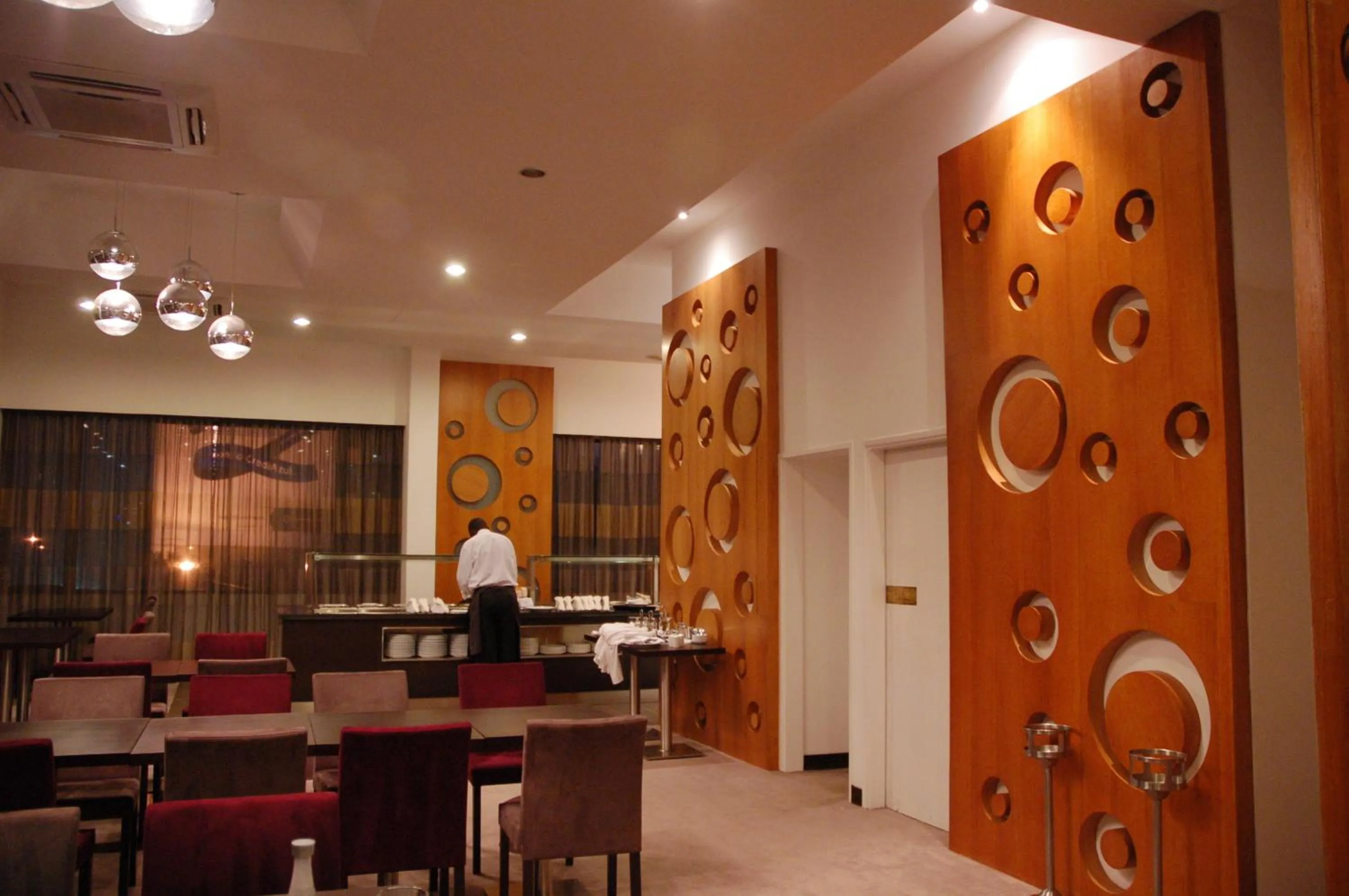 Restaurant/places to eat in Hotel Tivoli Maputo