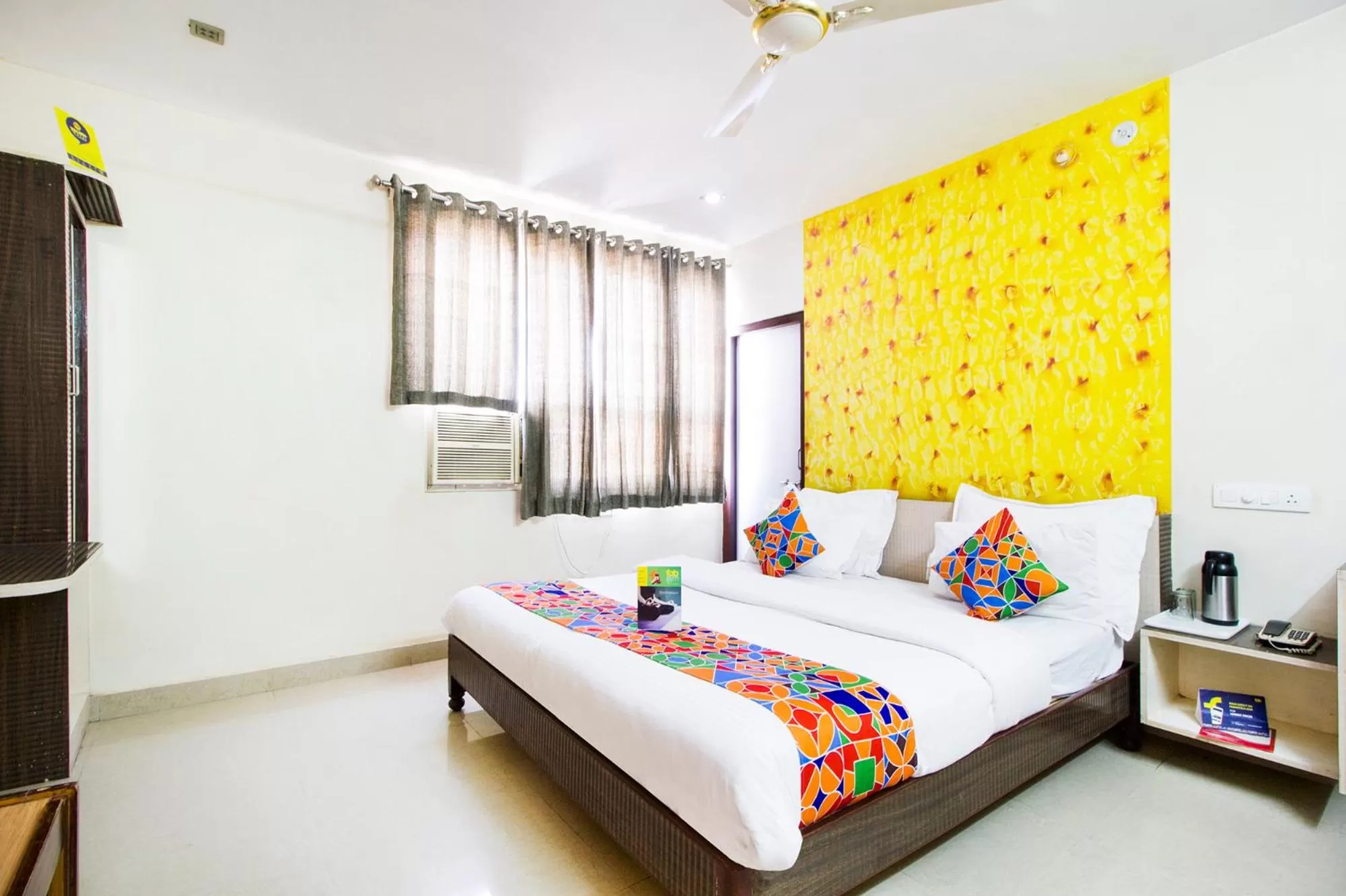 Superior Double Room in Hotel Omni Plaza