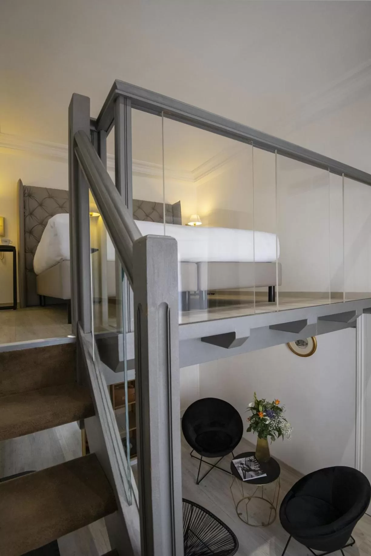 Photo of the whole room in GOLDEN TULIP CANNES HOTEL de PARIS