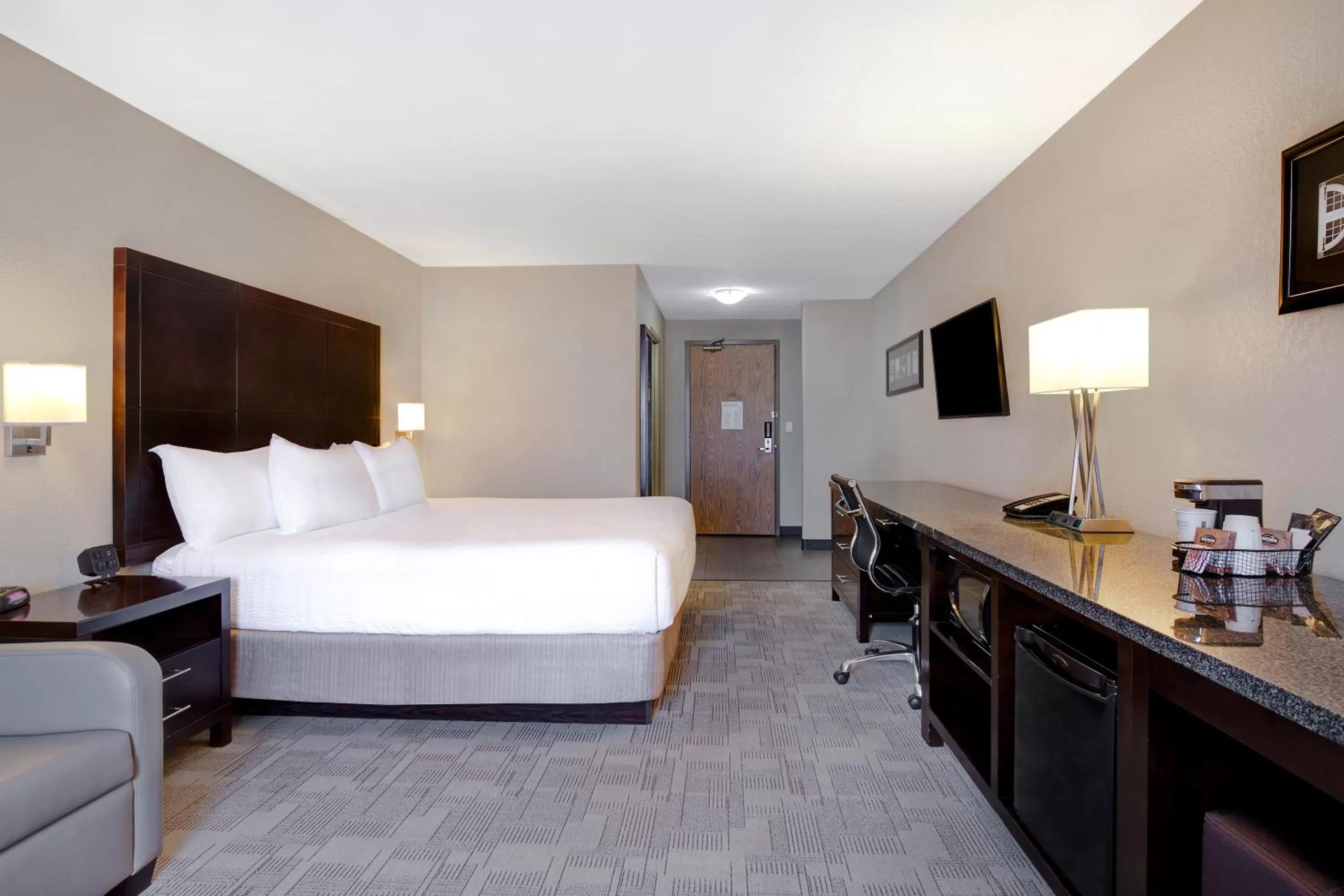 Bed in Days Inn by Wyndham Medicine Hat