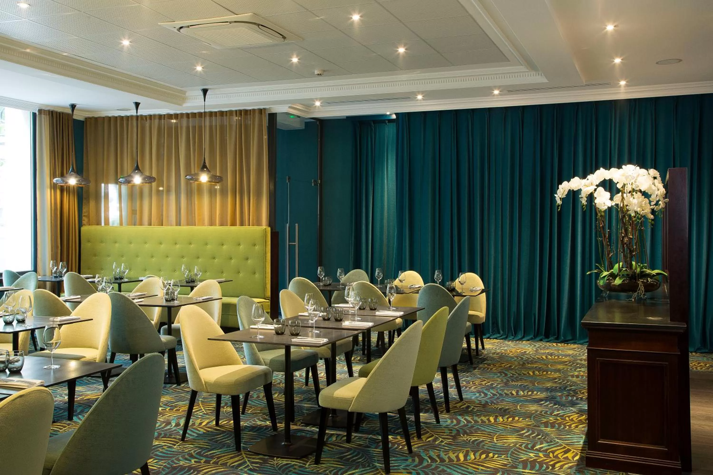 Restaurant/places to eat in Hôtel & SPA Oceania L'Univers Tours