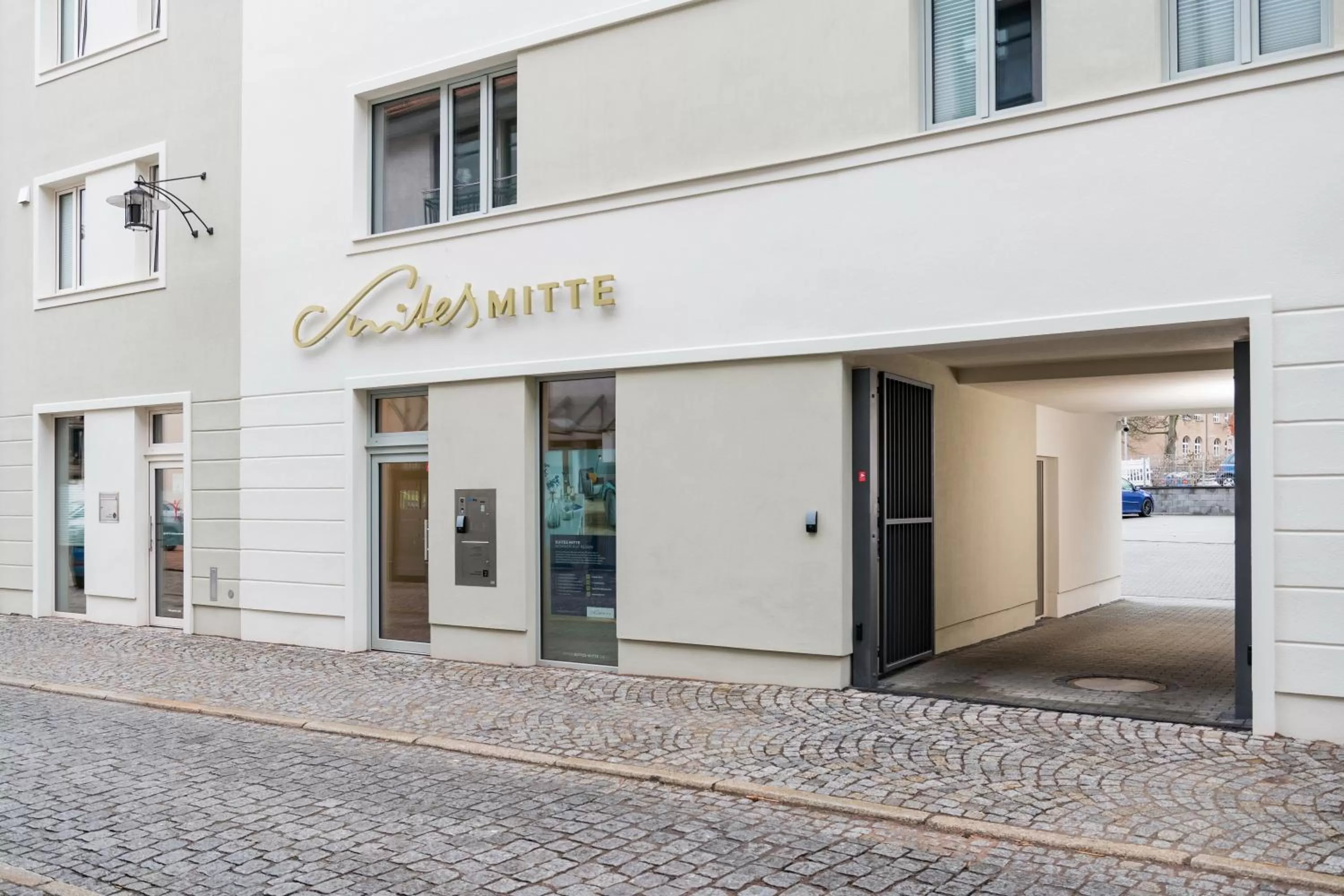 Patio, Property Building in Suites MITTE - Aparthotel