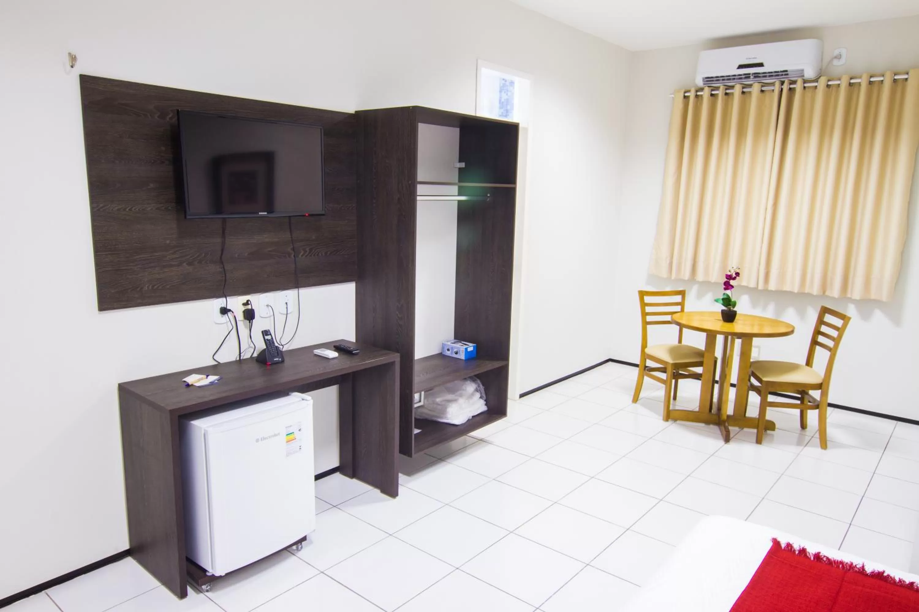 Dining area in Holiday Hotel Picos