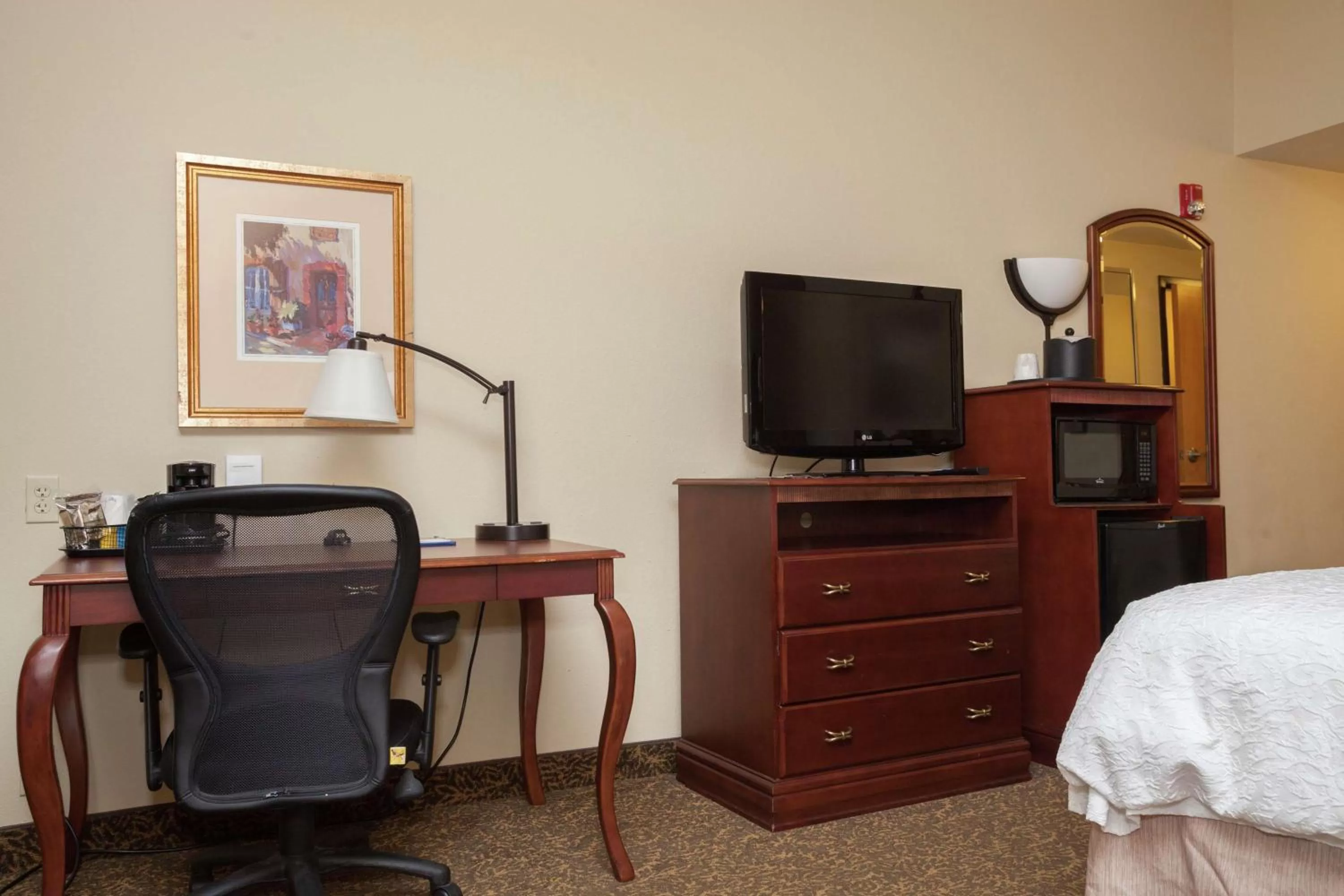 Bedroom, Bed in Hampton Inn Oneonta