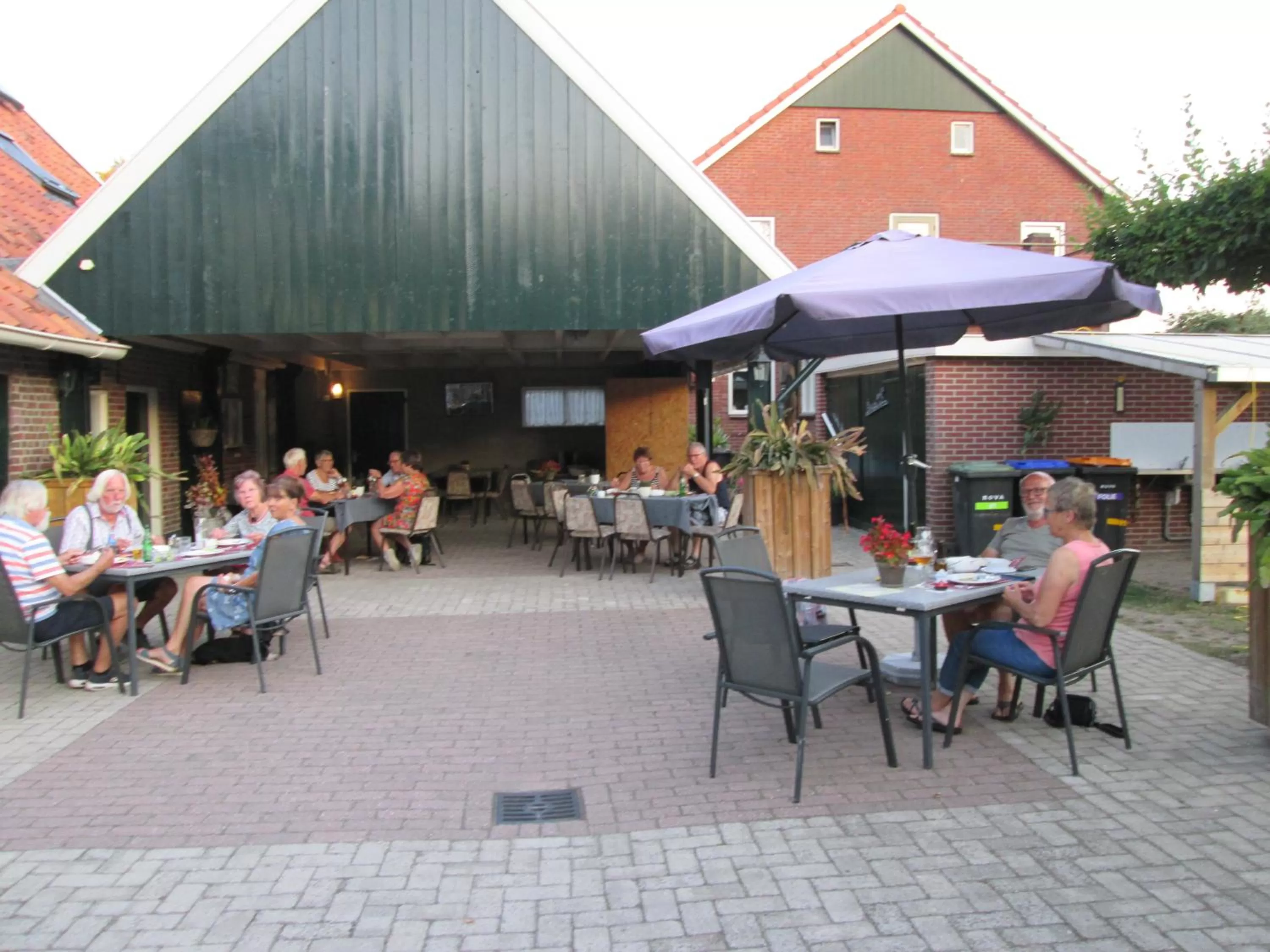 Patio in Veenemaat