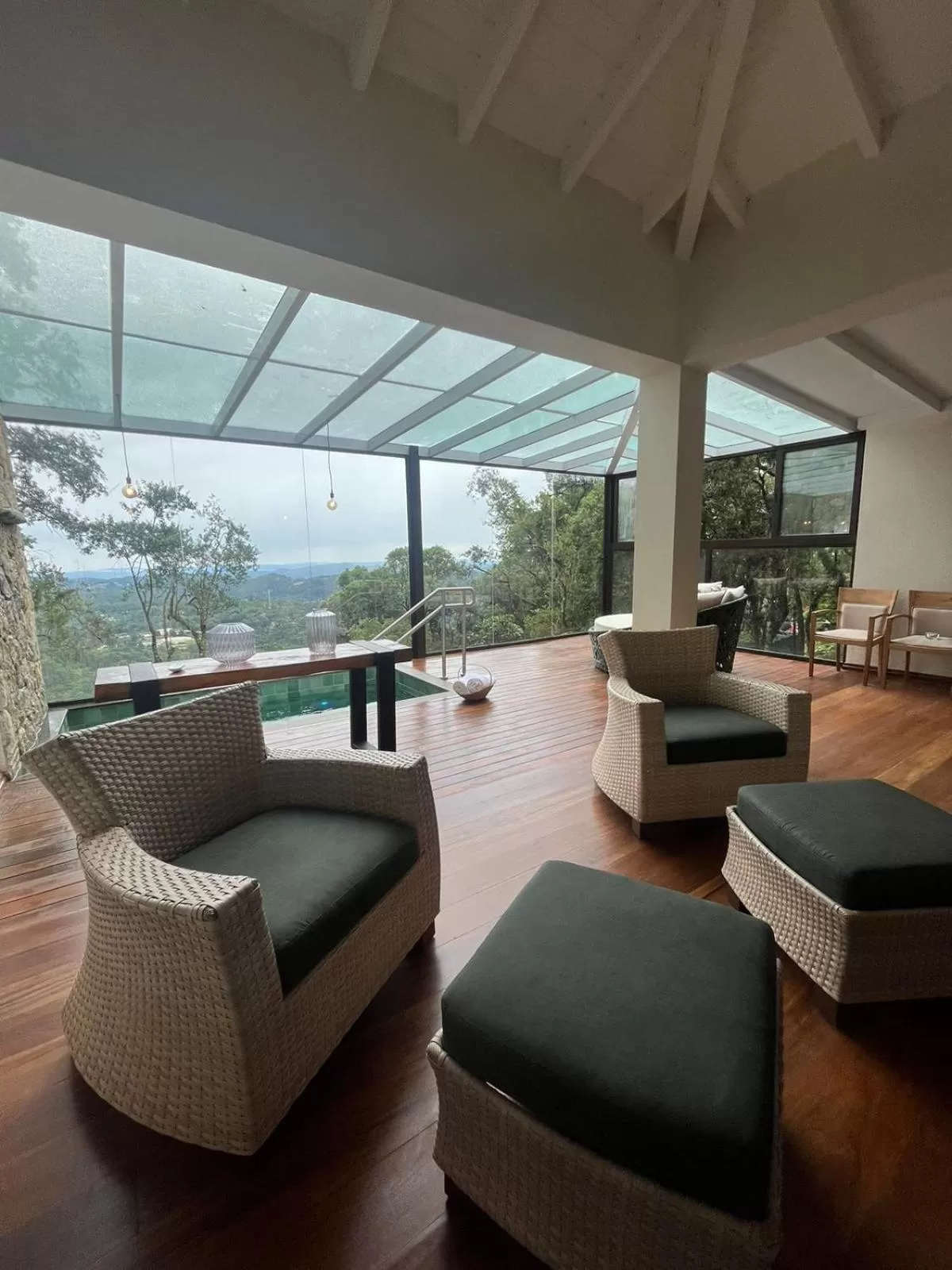 flat iron, Seating Area in Kuriuwa Hotel