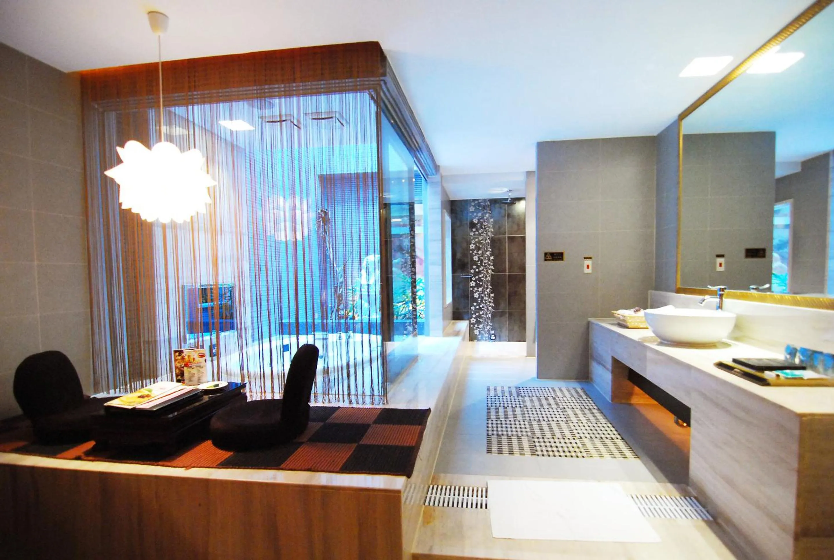 Bathroom in Yes Motel