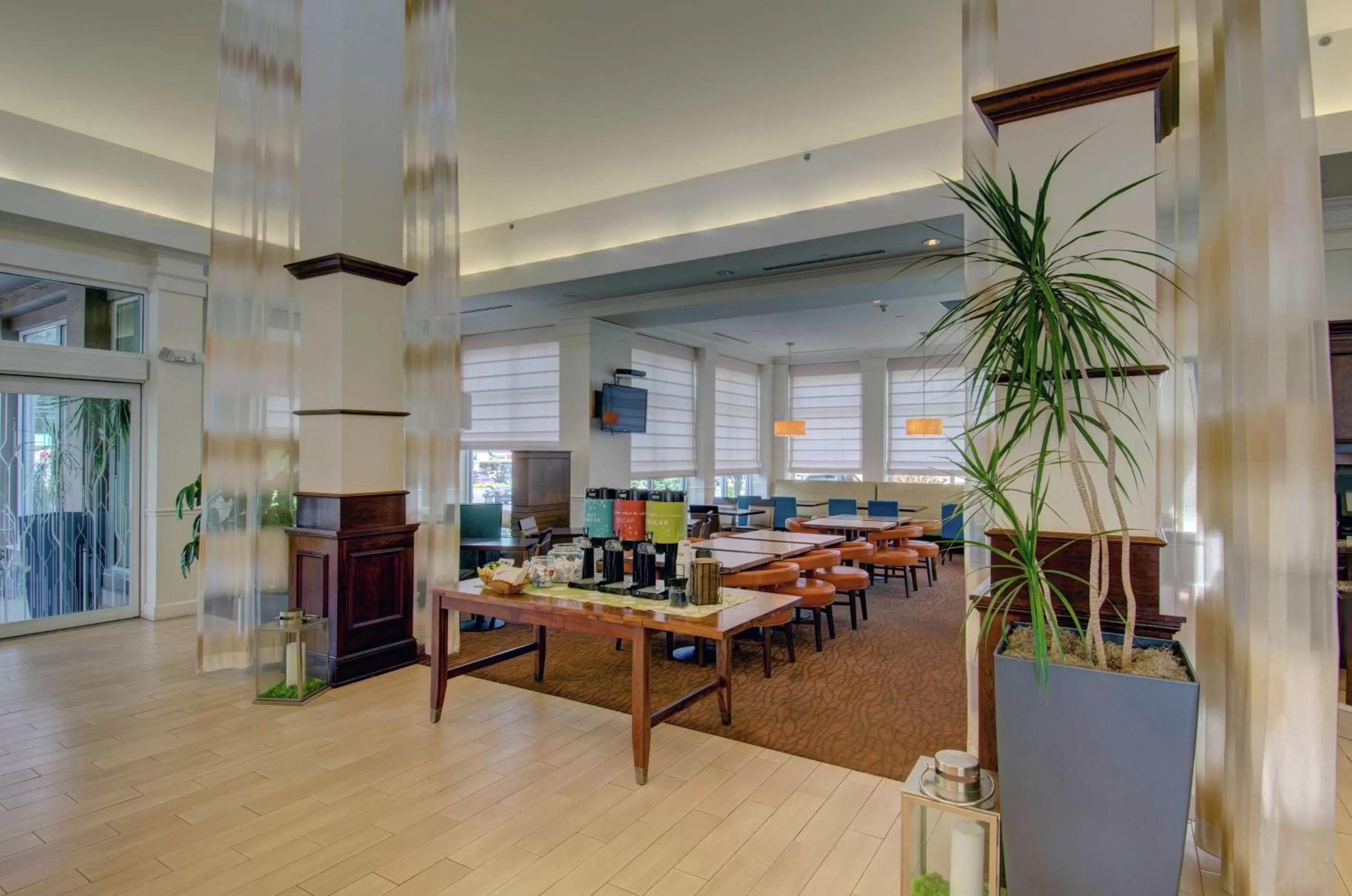 Lobby or reception in Hilton Garden Inn Norwalk