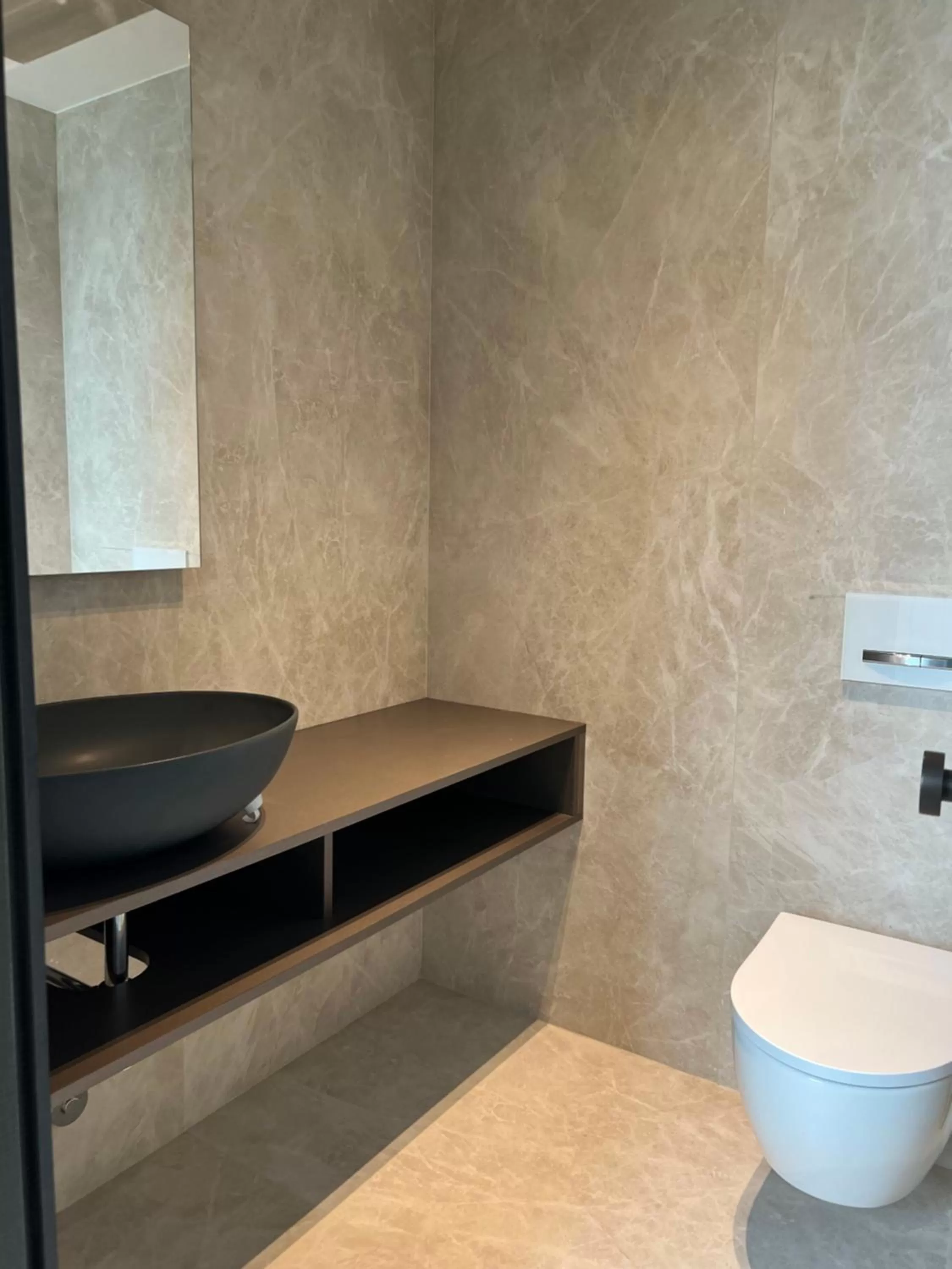 Toilet in Ceccarini 9 home suite home