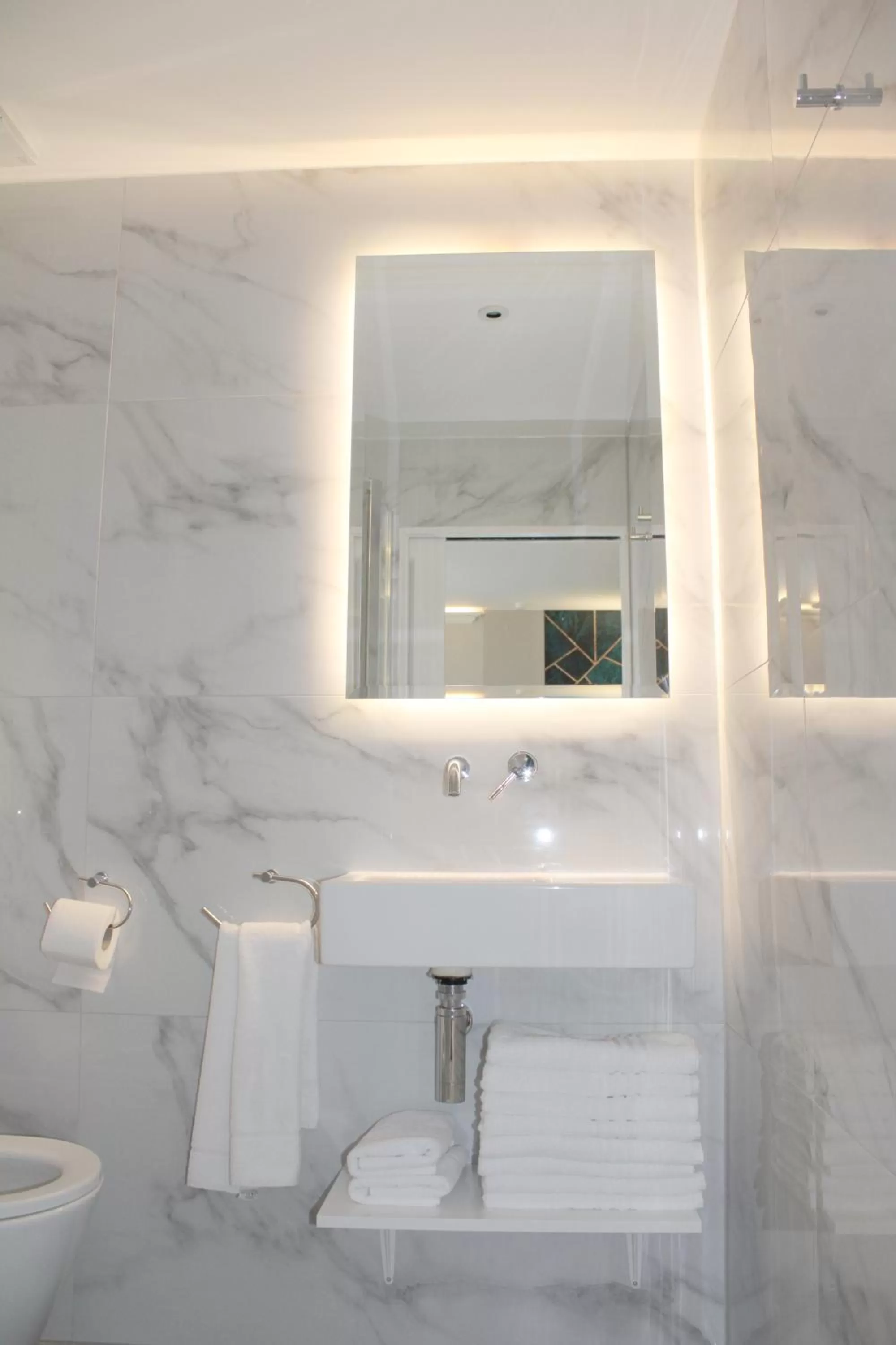 Bathroom in 198 Studios