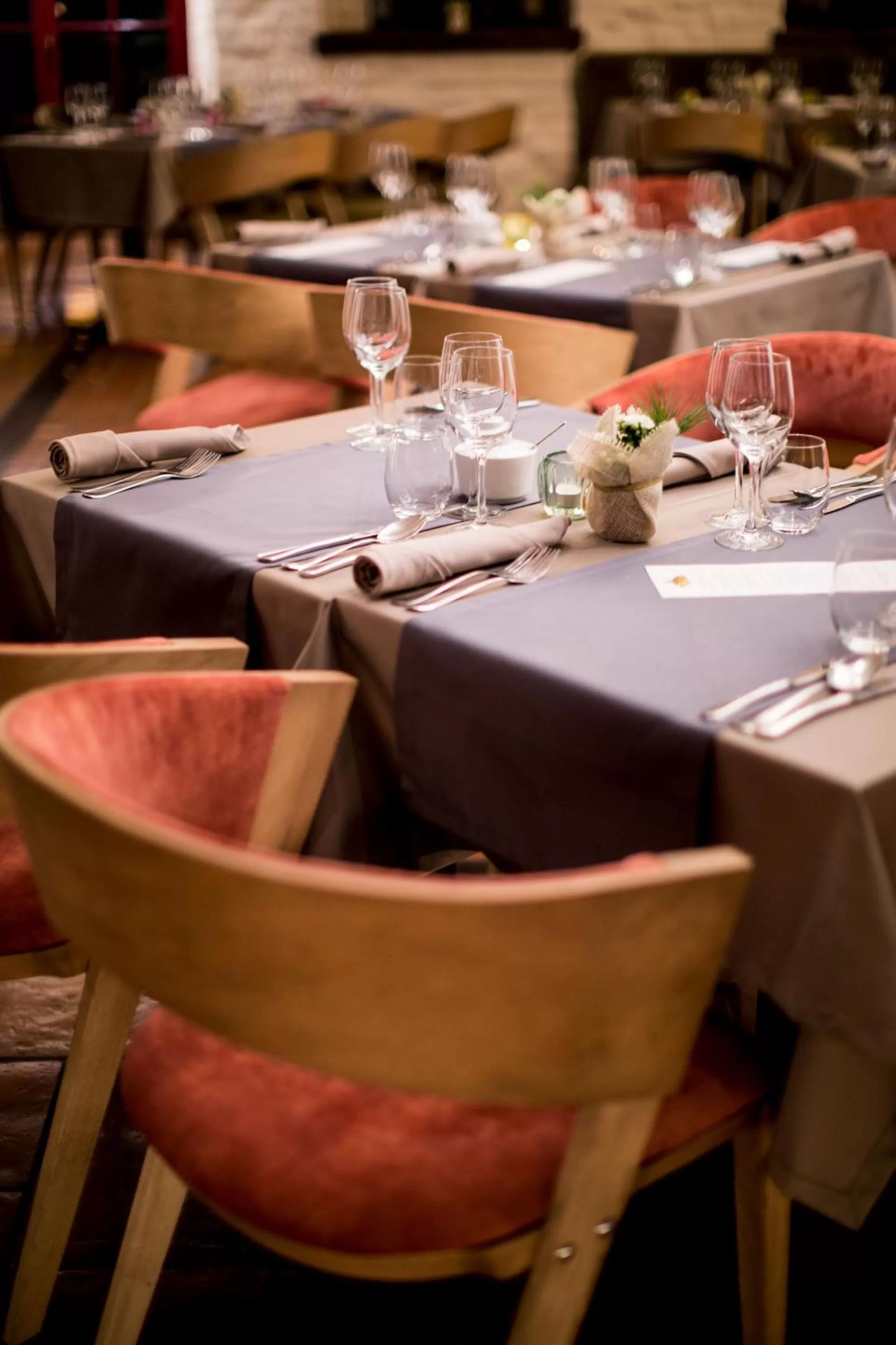 Restaurant/places to eat in Hotel 1231