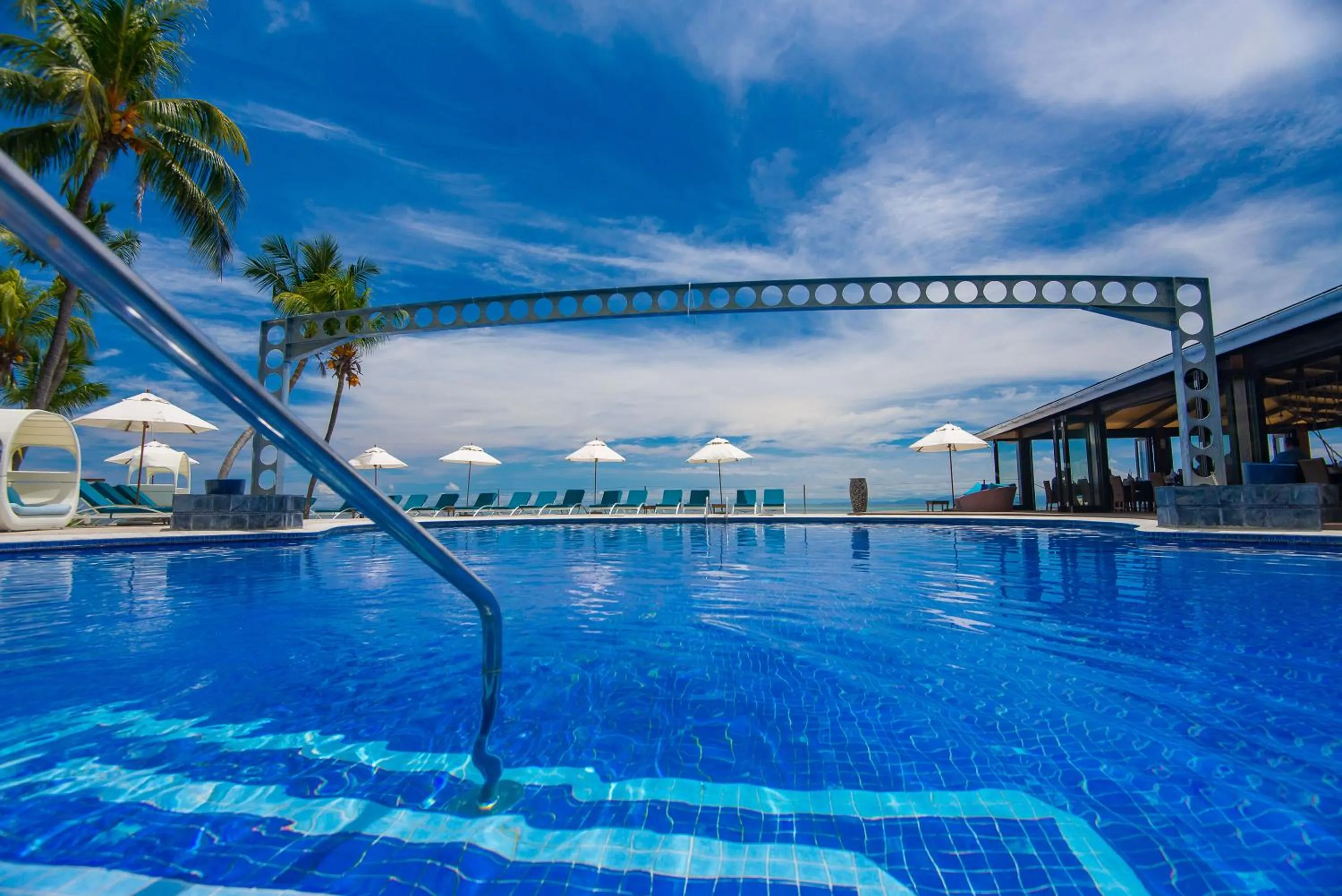 Swimming pool in Coco de Mer Hotel and Black Parrot Suites