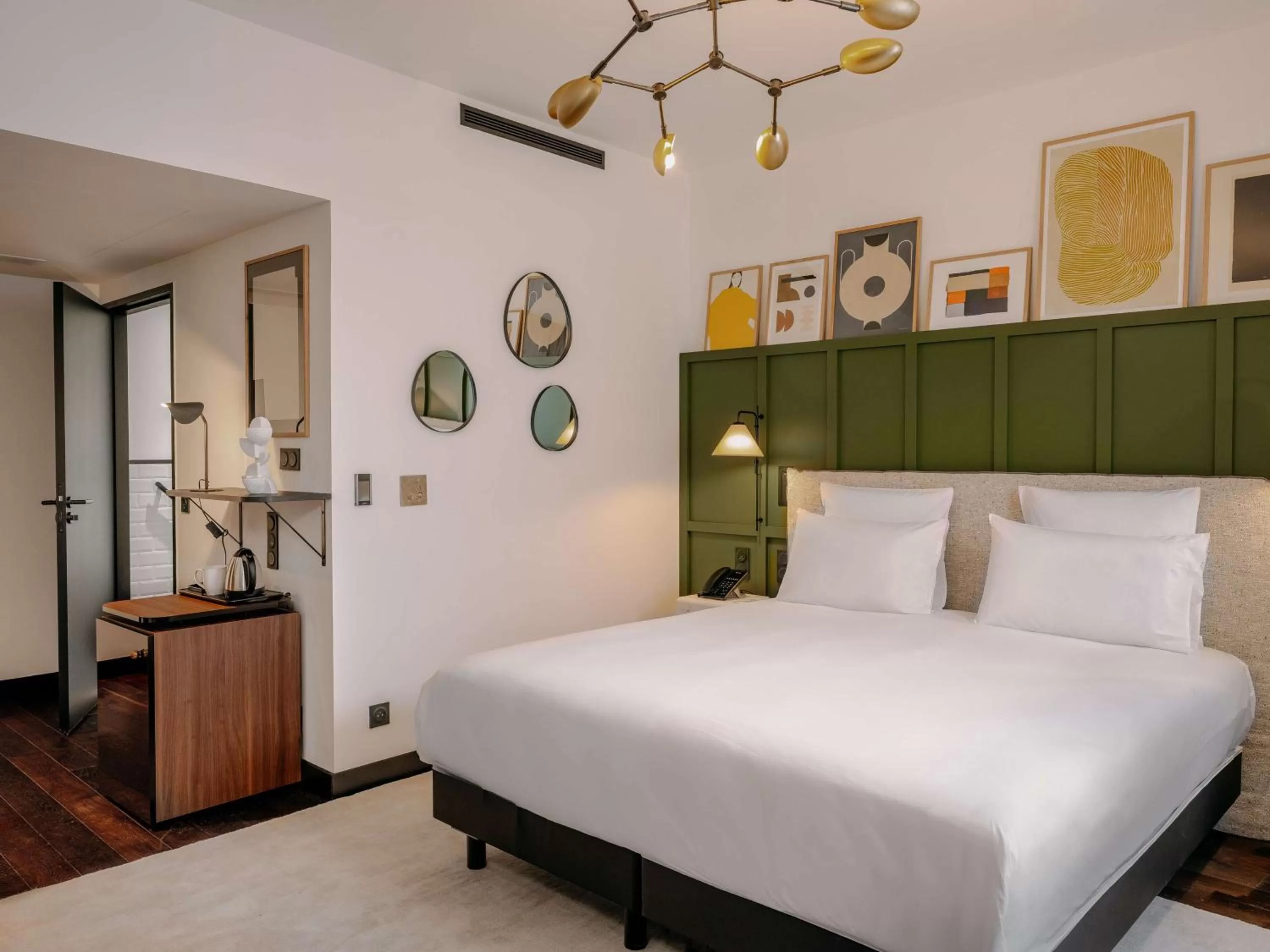 Bed in Marty Hotel Bordeaux - Tapestry Collection by Hilton