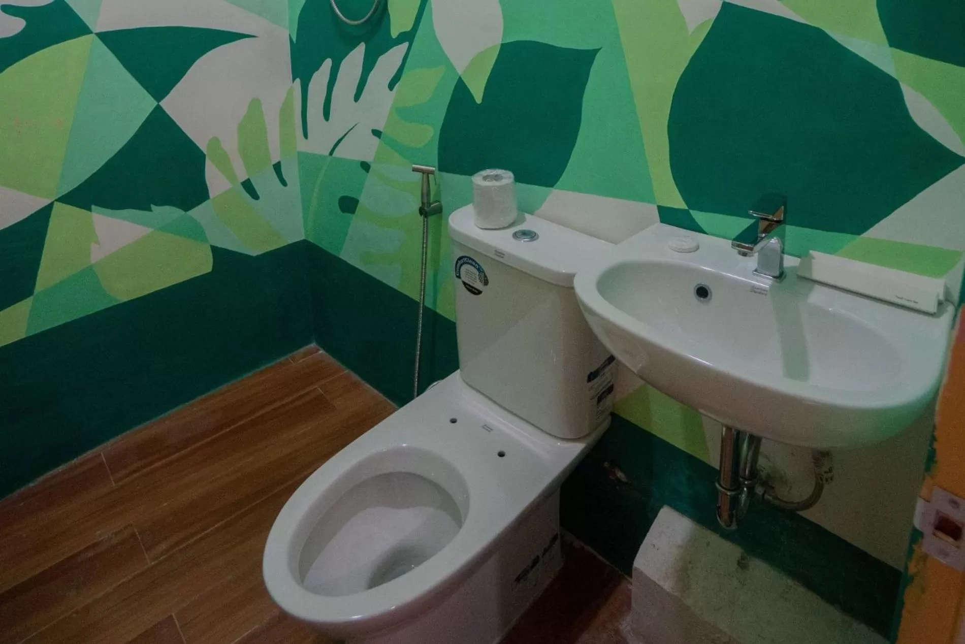 Toilet in Skylodge Resort