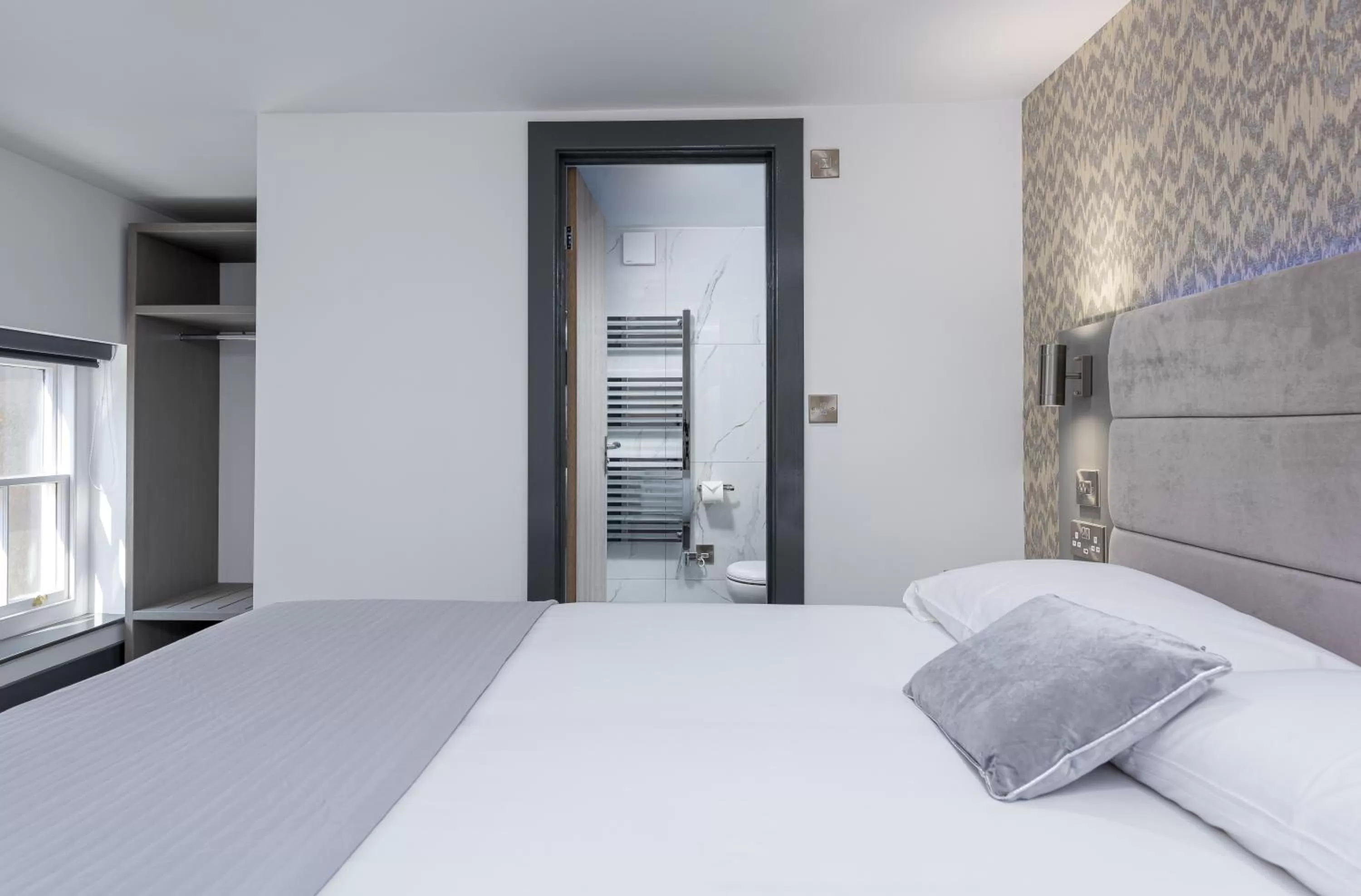 Bedroom, Bed in The Stanley Hotel