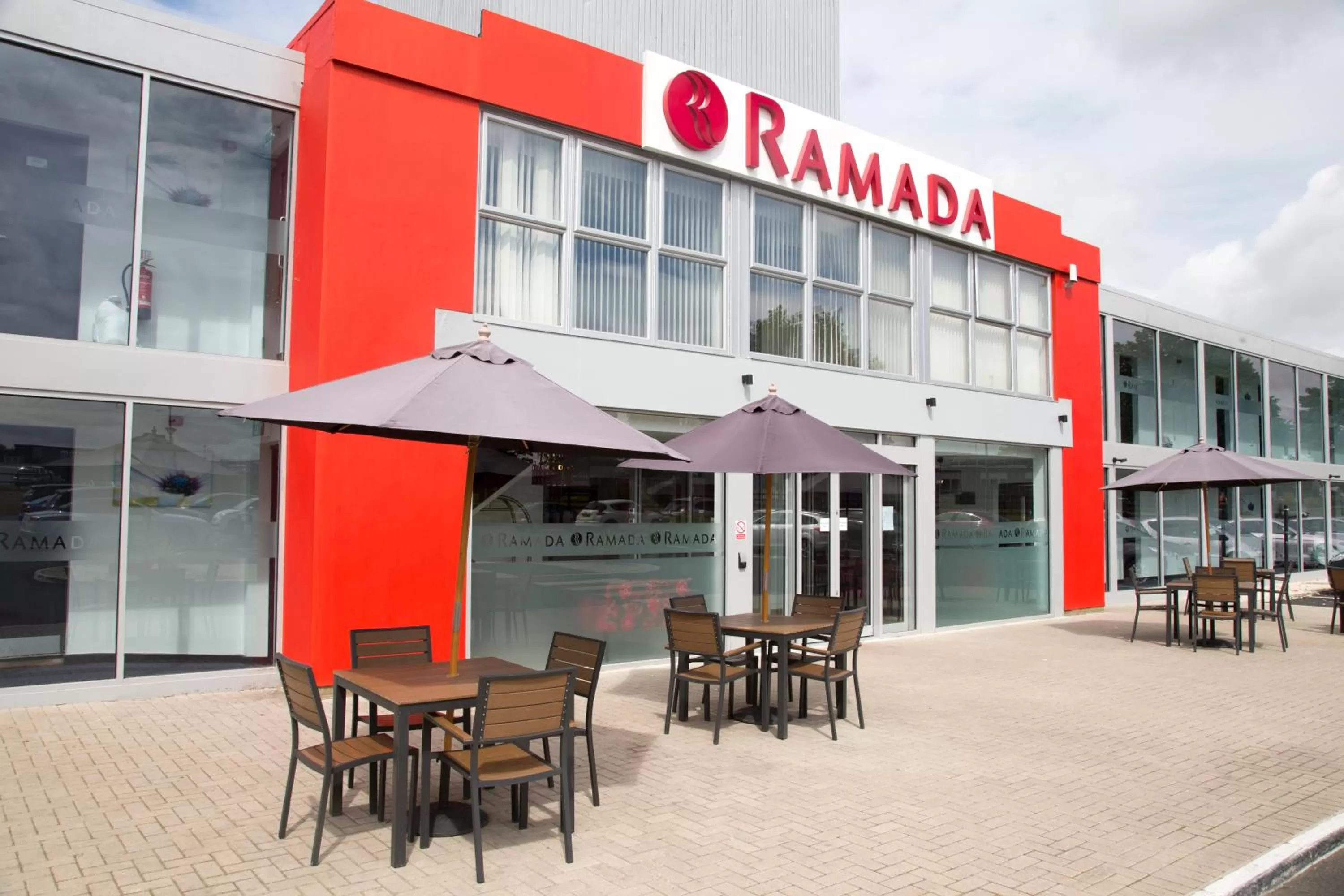 Property building in Ramada Milton Keynes