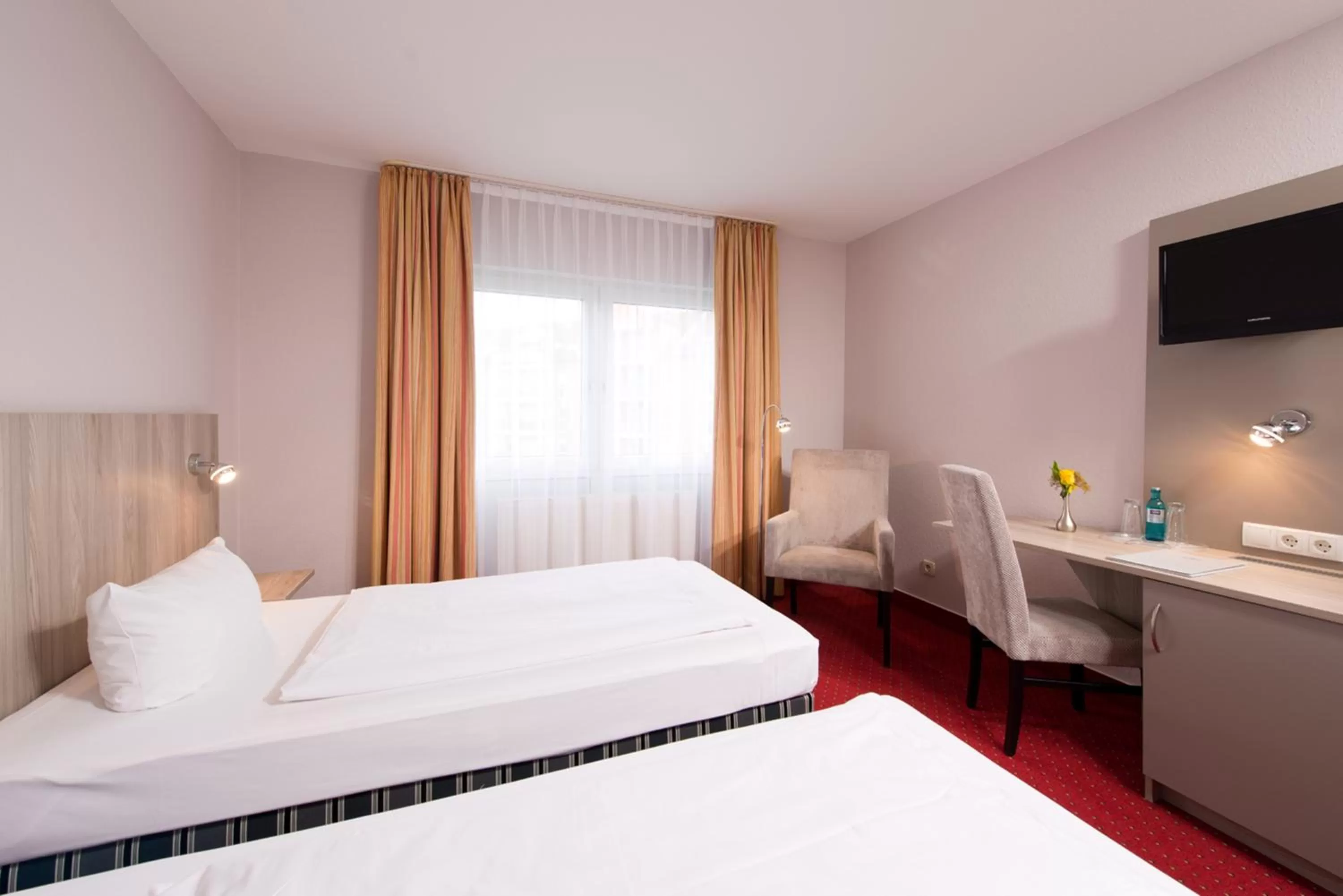 Bed in ACHAT Hotel Frankenthal in der Pfalz