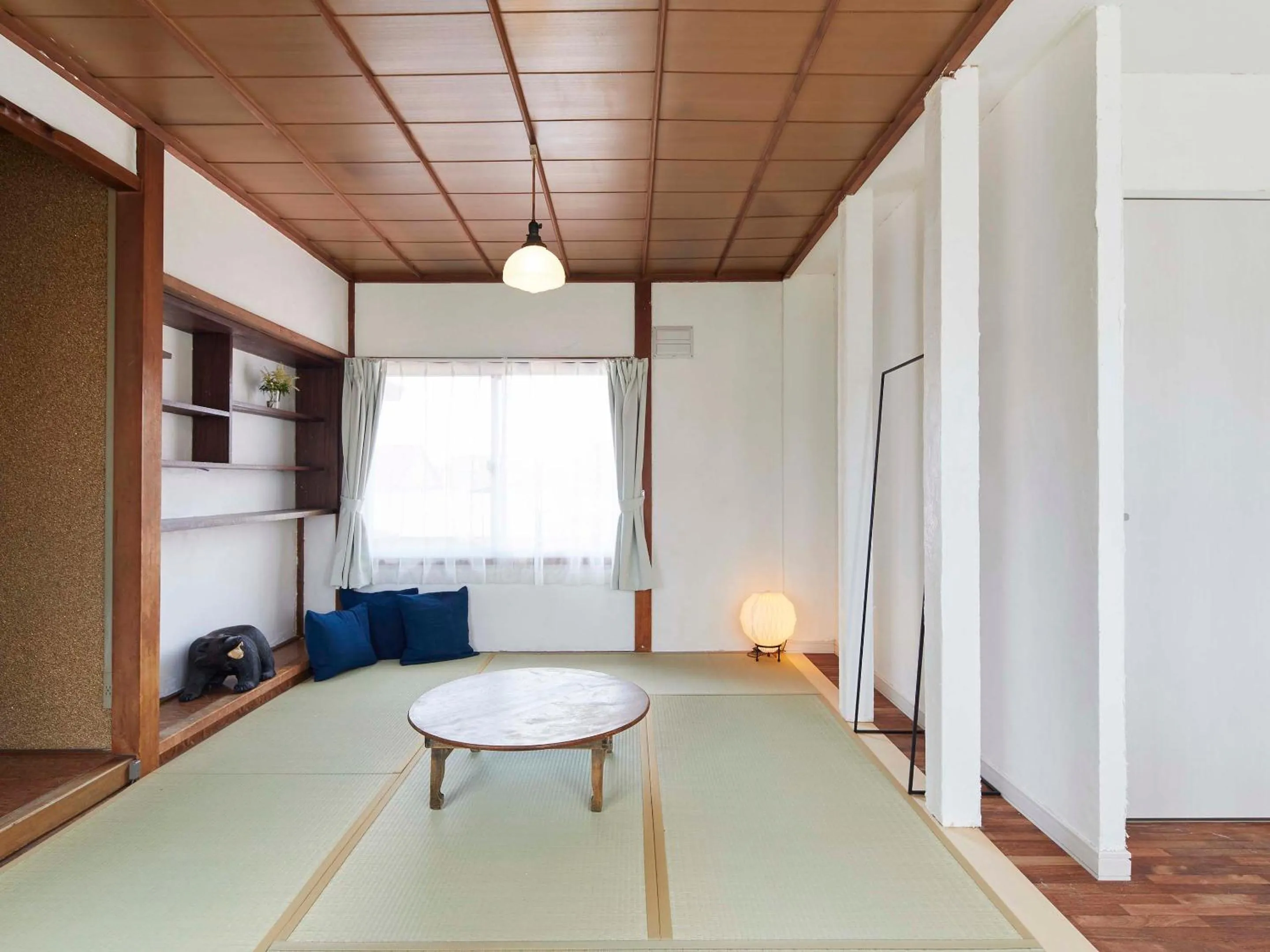 Photo of the whole room, Bed in haku hostel