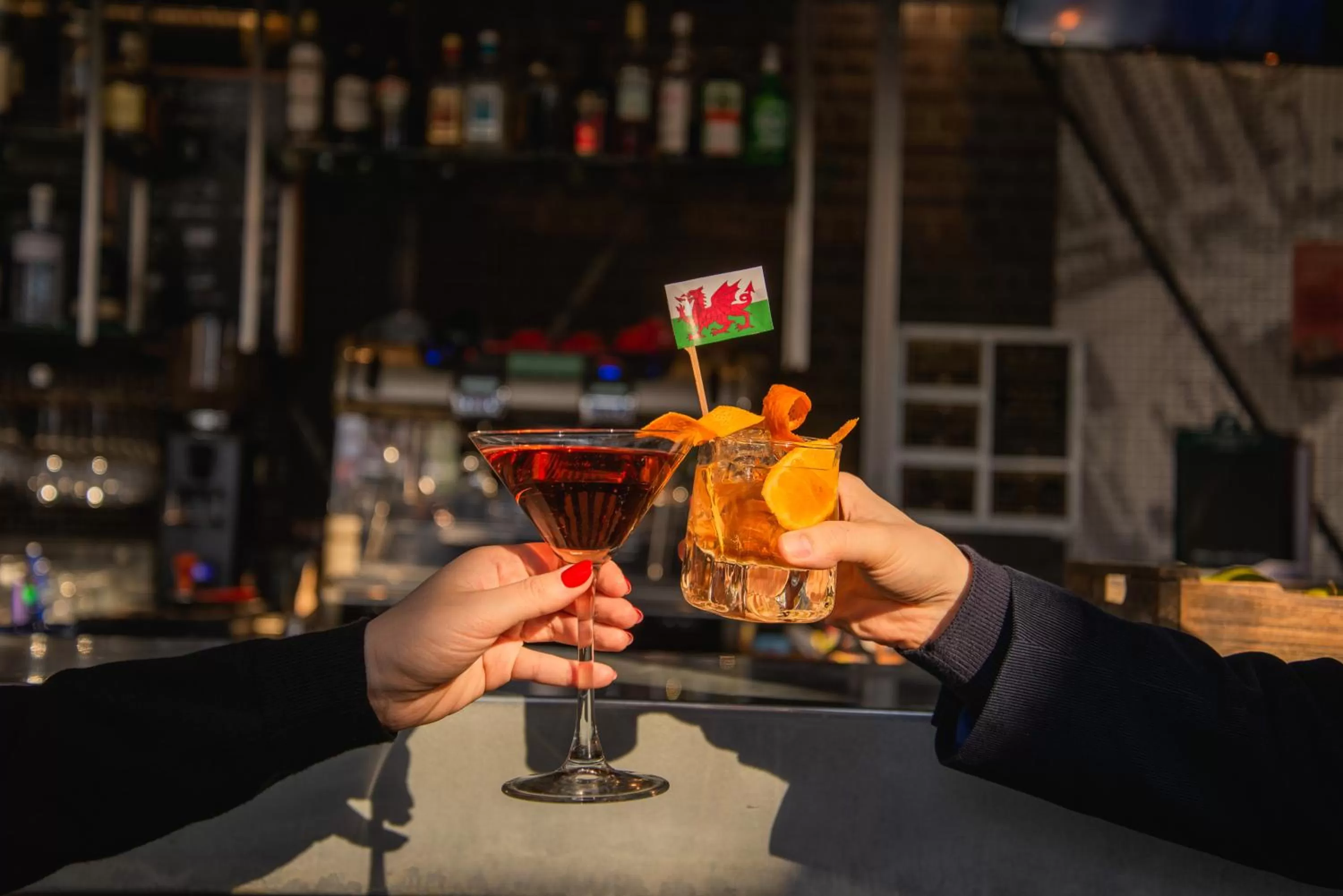 Communal lounge/ TV room in Novotel Cardiff Centre