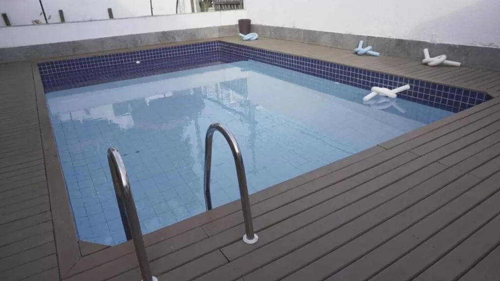 Swimming Pool in Trevo De Arraial pousada em cabo frio