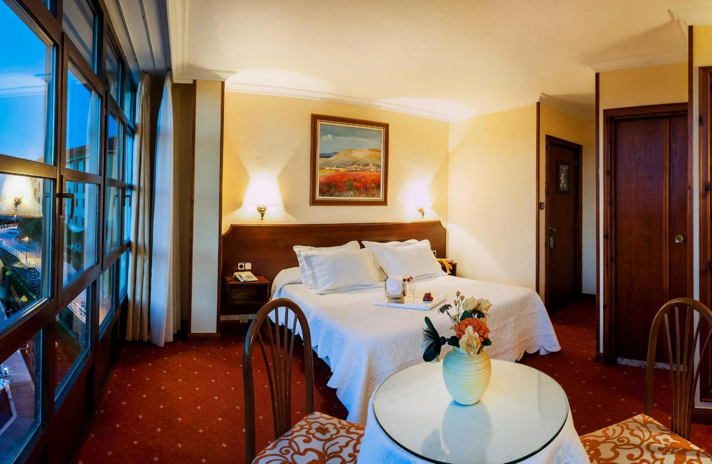 Bedroom, Bed in Las Rocas