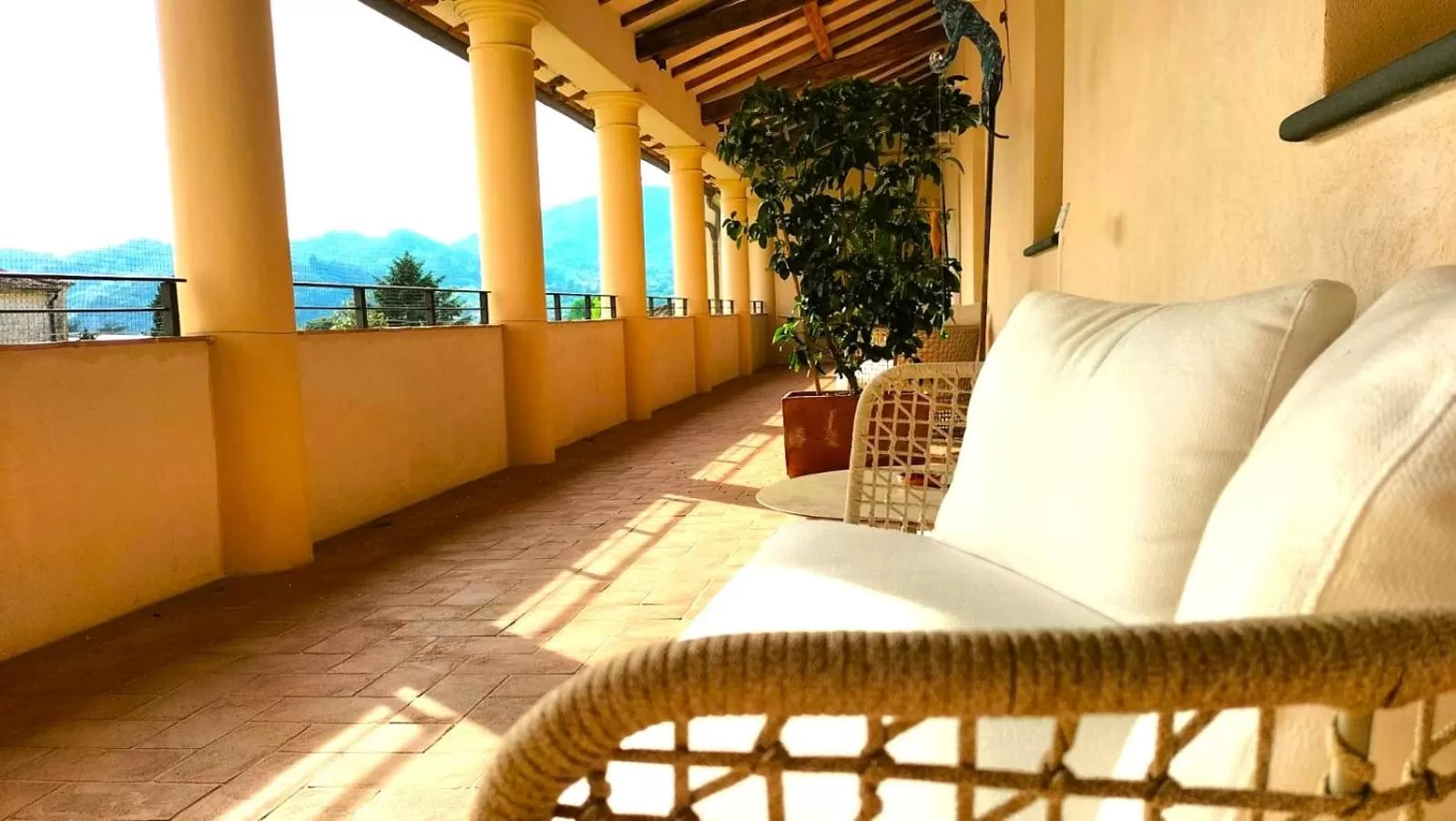 Balcony/Terrace in Badia Giulia Prestigious Historical B&B, Camaiore - Adults Only - No Pets