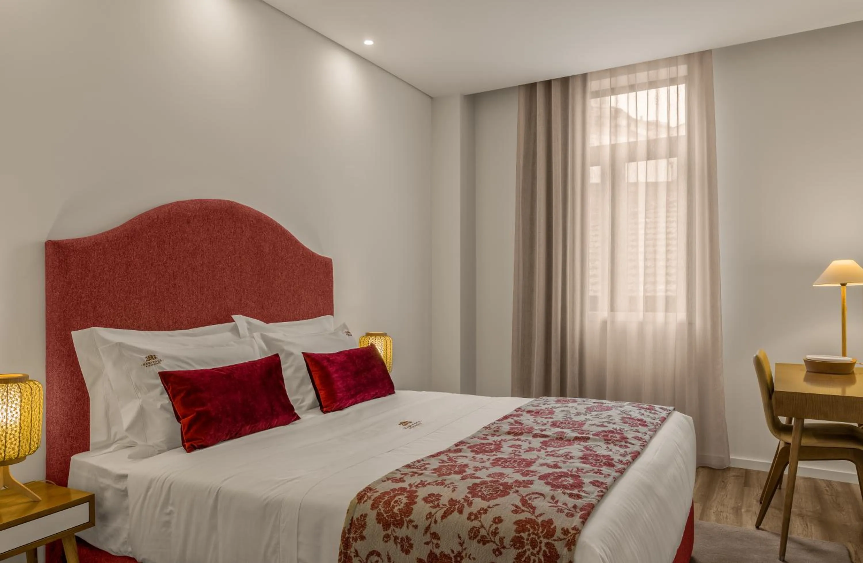 Bed in 296 Heritage Apartments