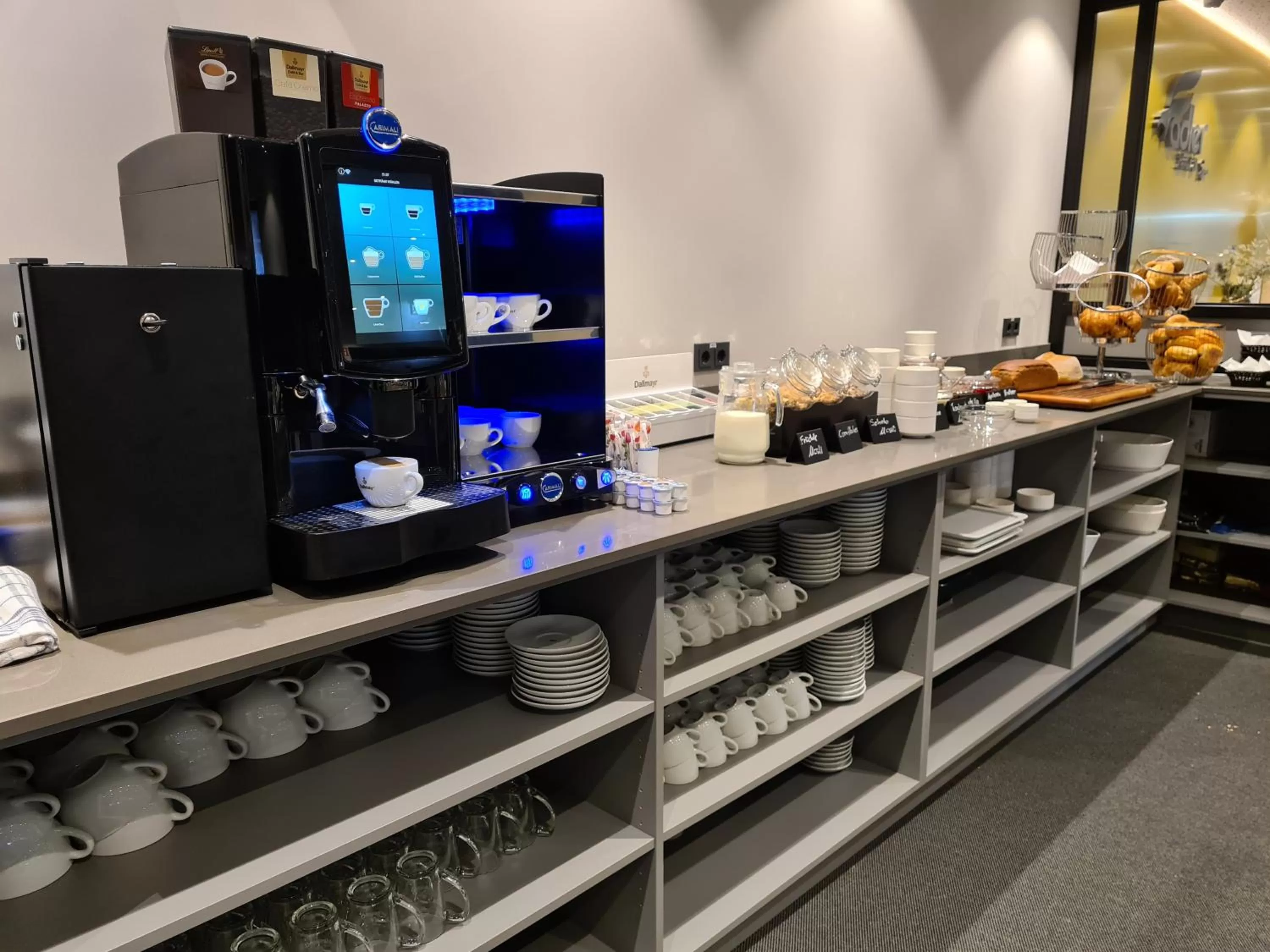 Breakfast in Hotel Adler Münster