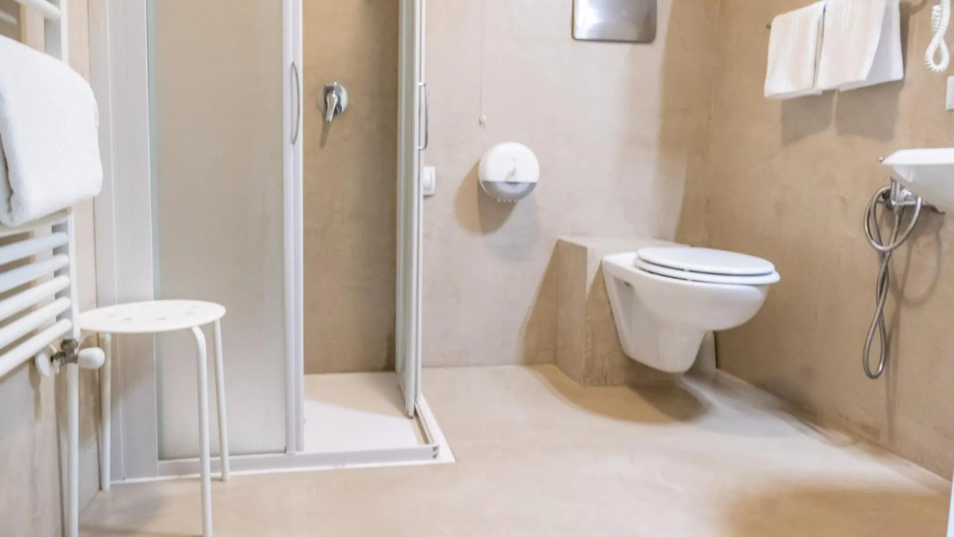 Bathroom in Hotel Venezia Park - ENJOY HOLIDAY