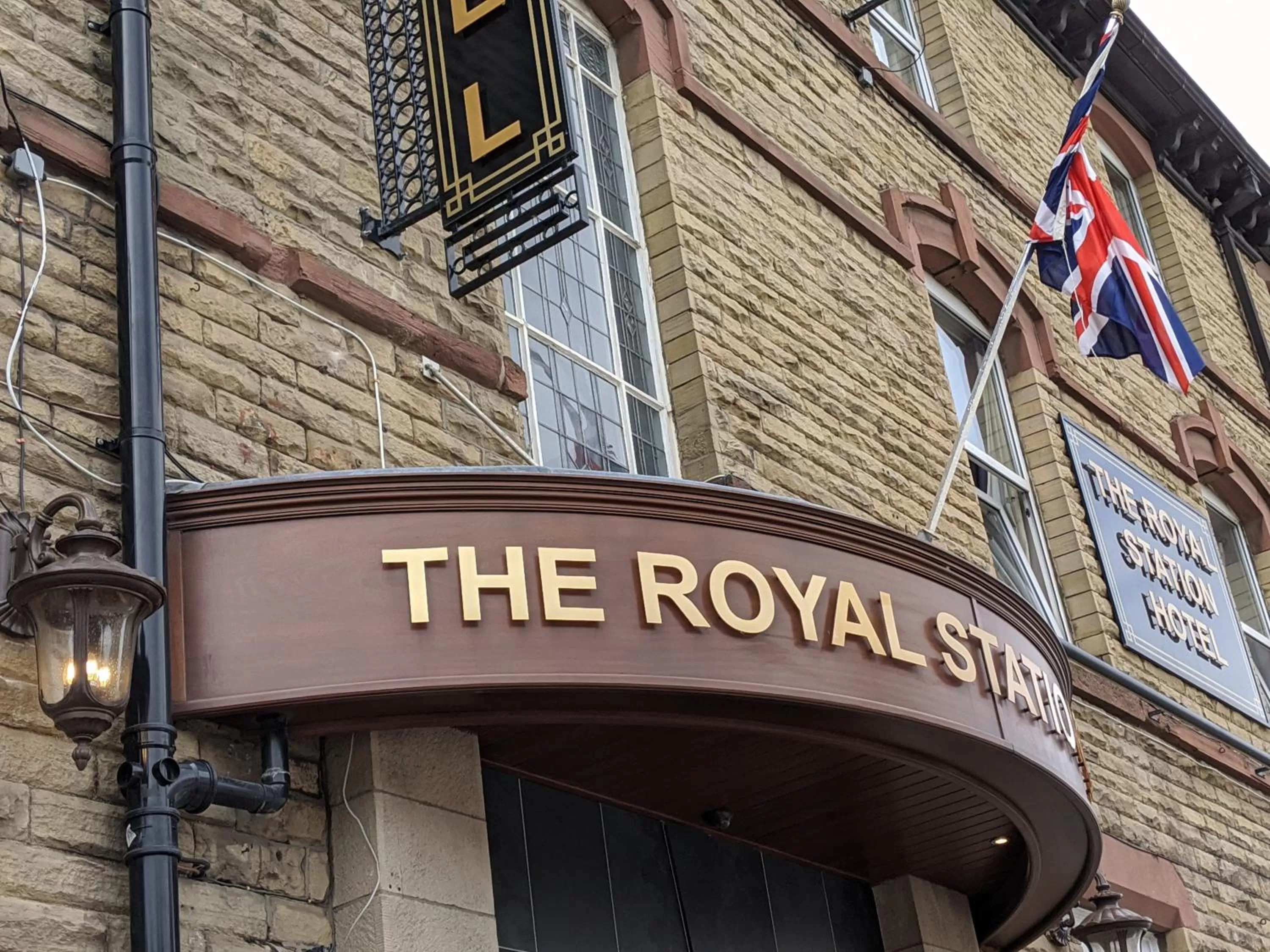 Facade/entrance in The Royal Station Hotel