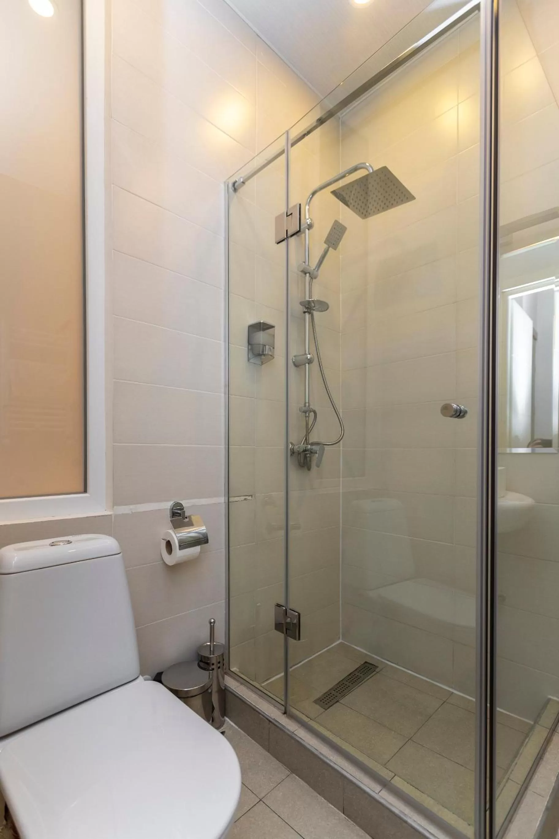 Shower, Bathroom in Hotello