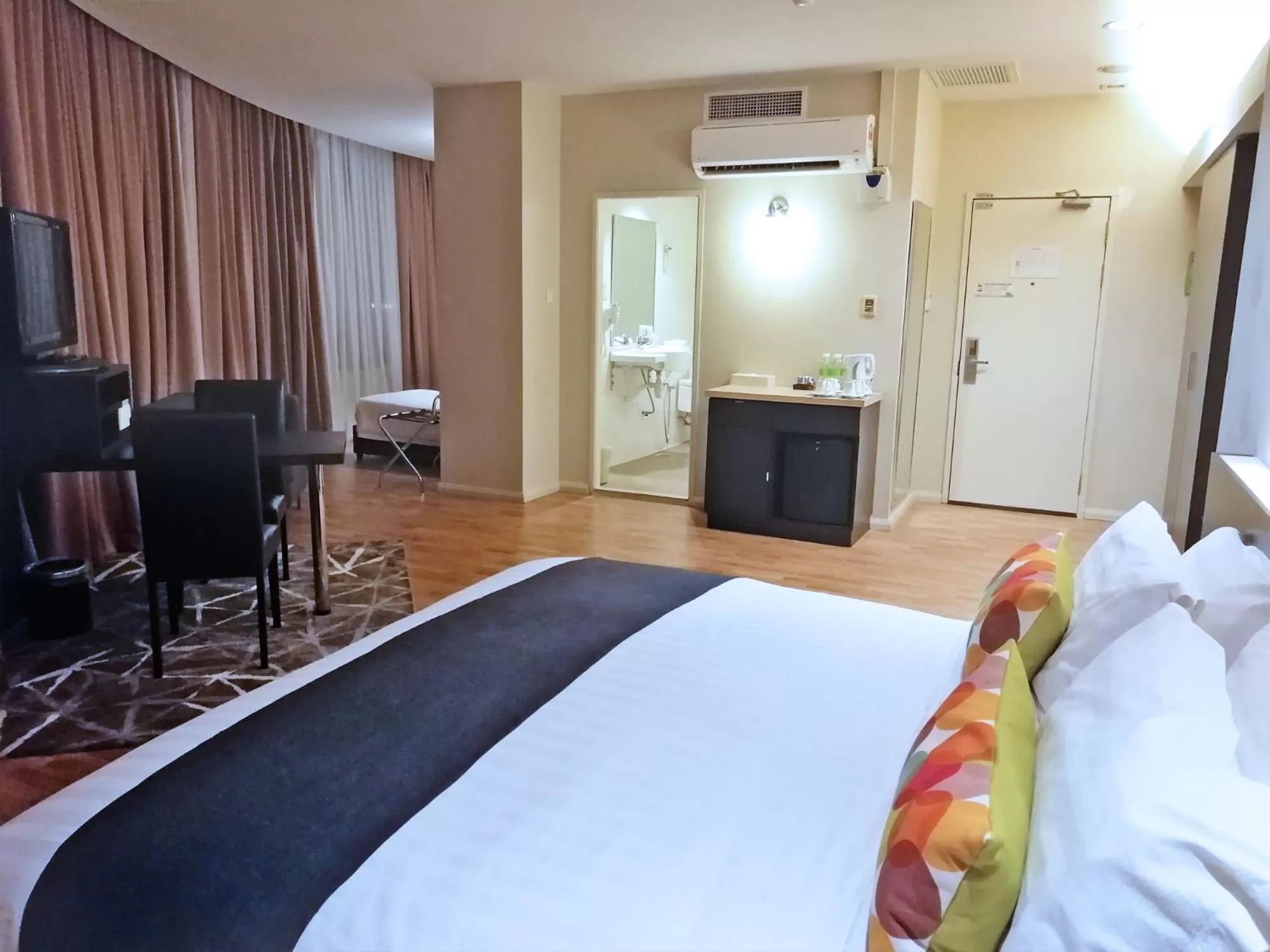 Photo of the whole room, Bed in The LimeTree Hotel, Kuching