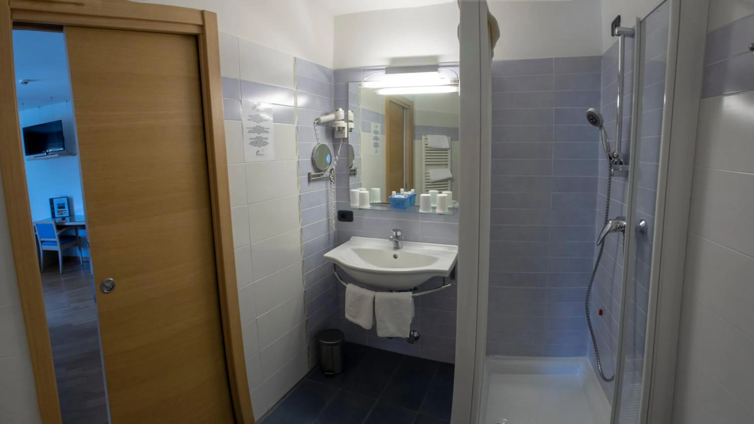 Shower in Hotel Oasi Wellness & Spa