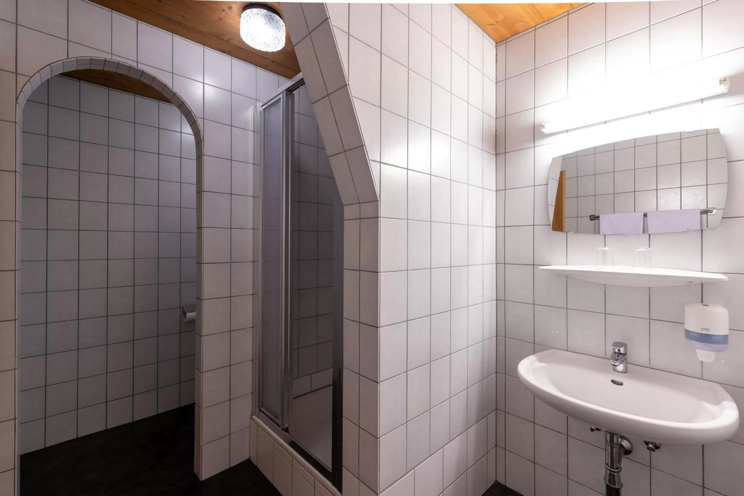 Bathroom in Gasthof Schroll