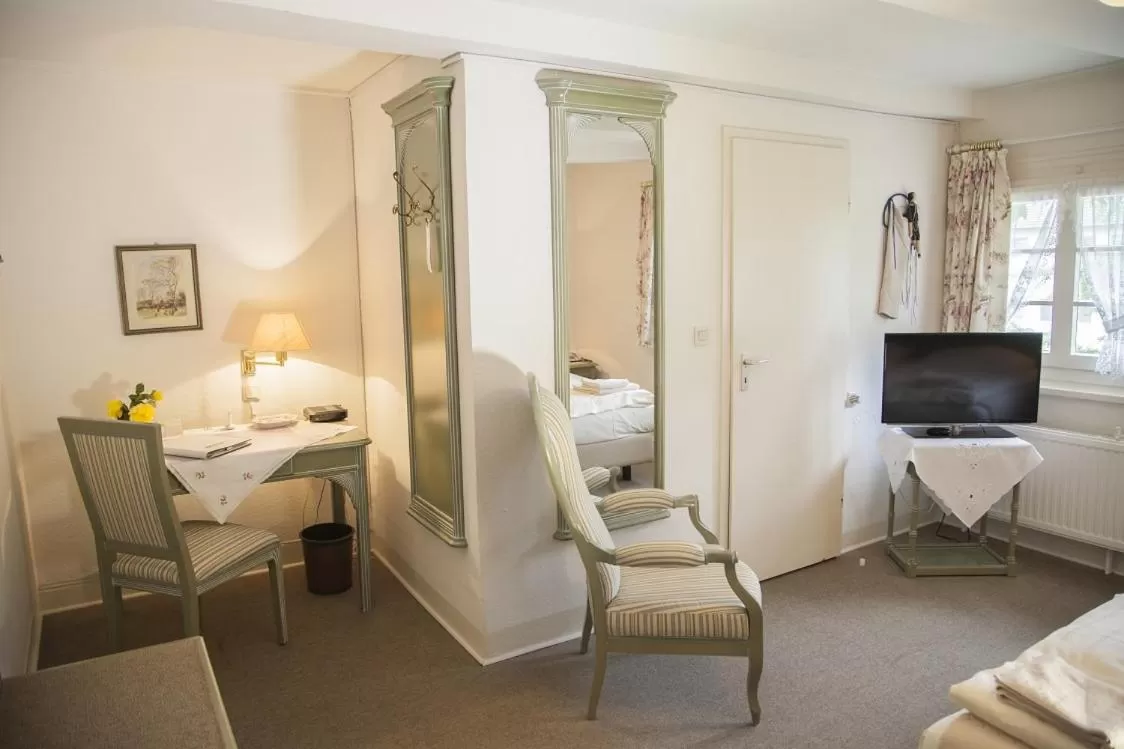 Decorative detail, Bed in Akzent Hotel Gut Höing