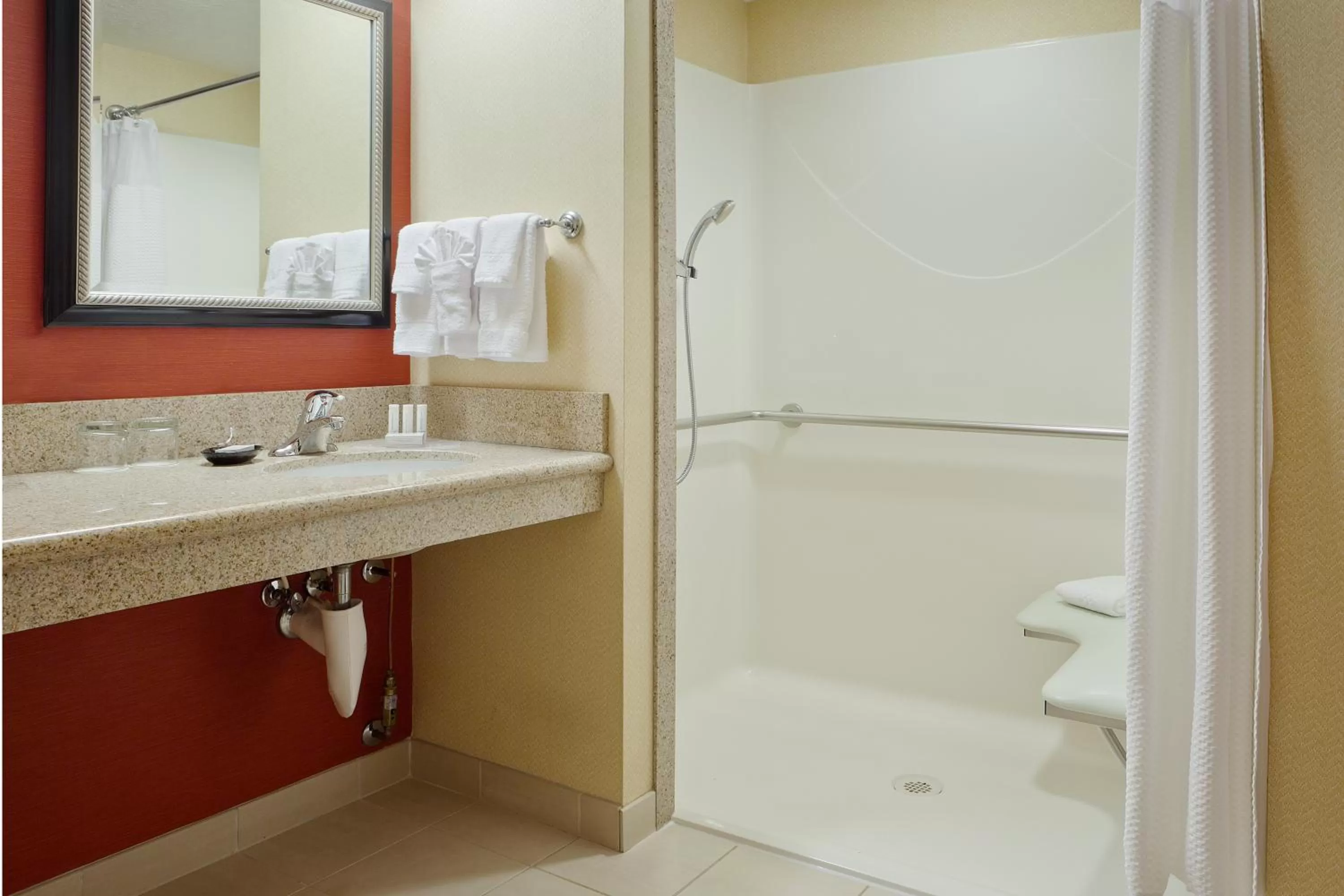 Shower in Courtyard Richland Columbia Point