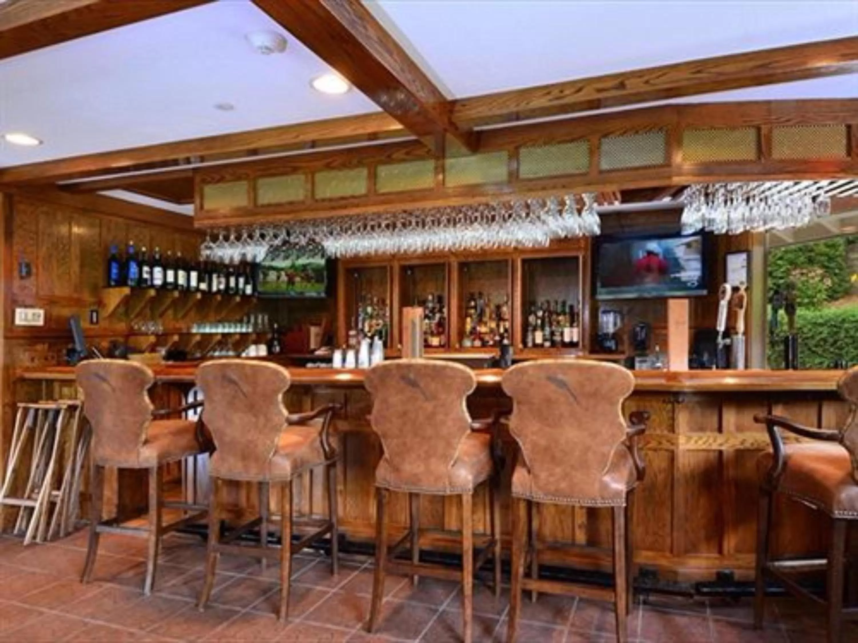 Lounge or bar in Chetola Resort
