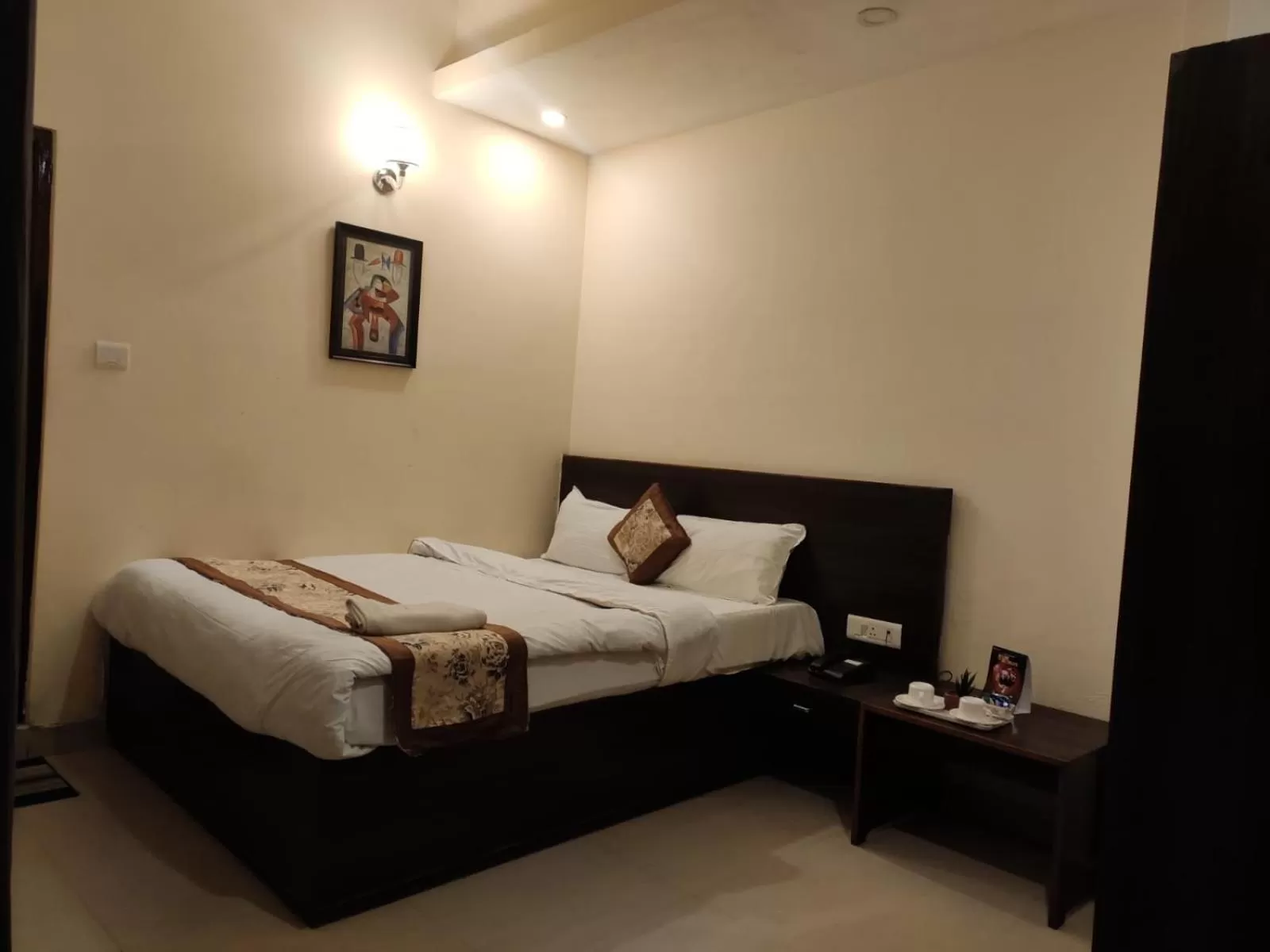 Bed in Hotel The Narayani Continental