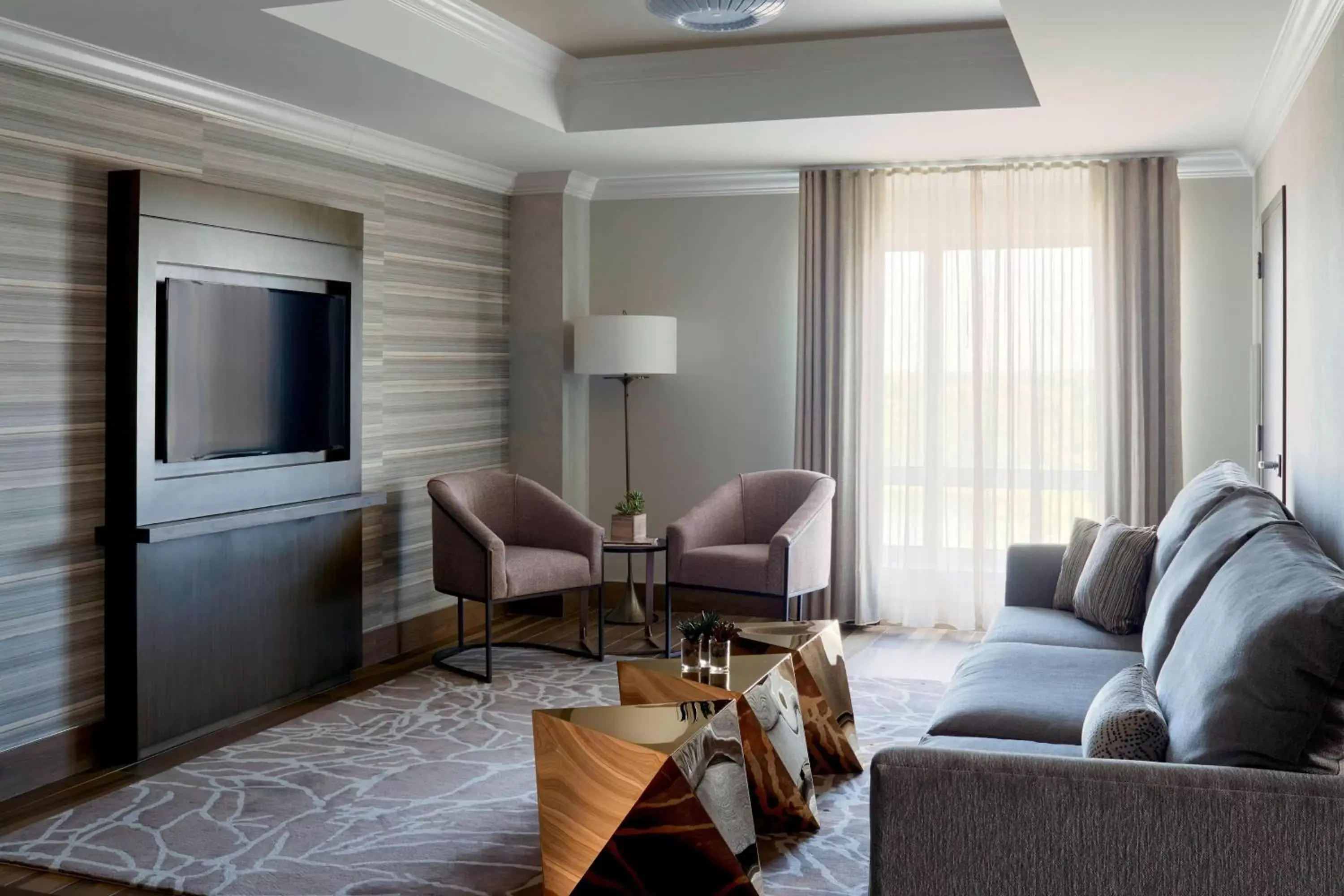 One-Bedroom King Suite with Sofa Bed and Roll-in Shower - Mobility and Hearing Accessible in Chicago Marriott Southwest at Burr Ridge One-Bedroom King Suite with Sofa Bed and Roll-in Shower - Mobility and Hearing Accessible in Chicago Marriott Southwest at Burr Ridge