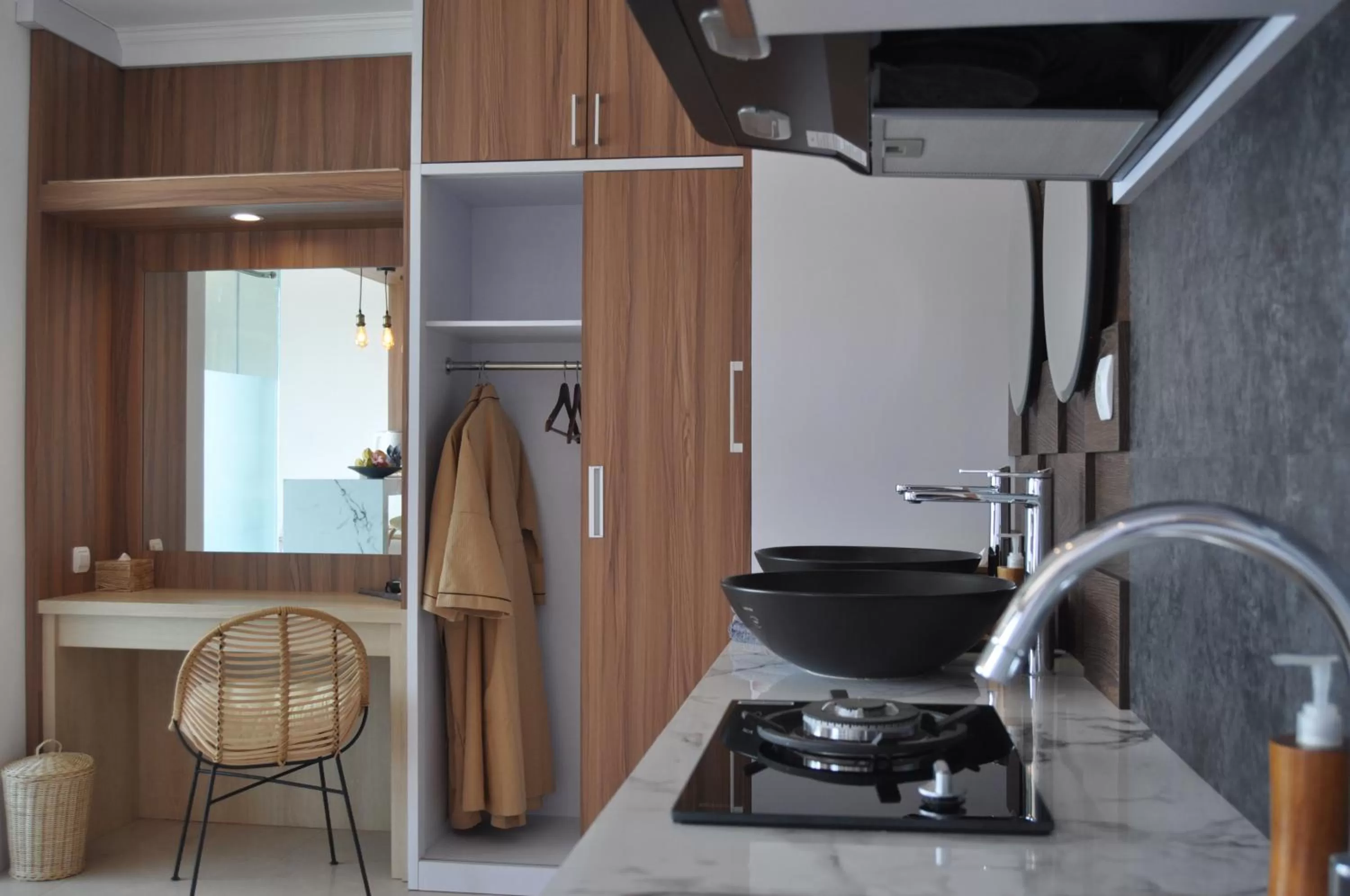 Kitchen or kitchenette in SUITE OCEAN BLUE