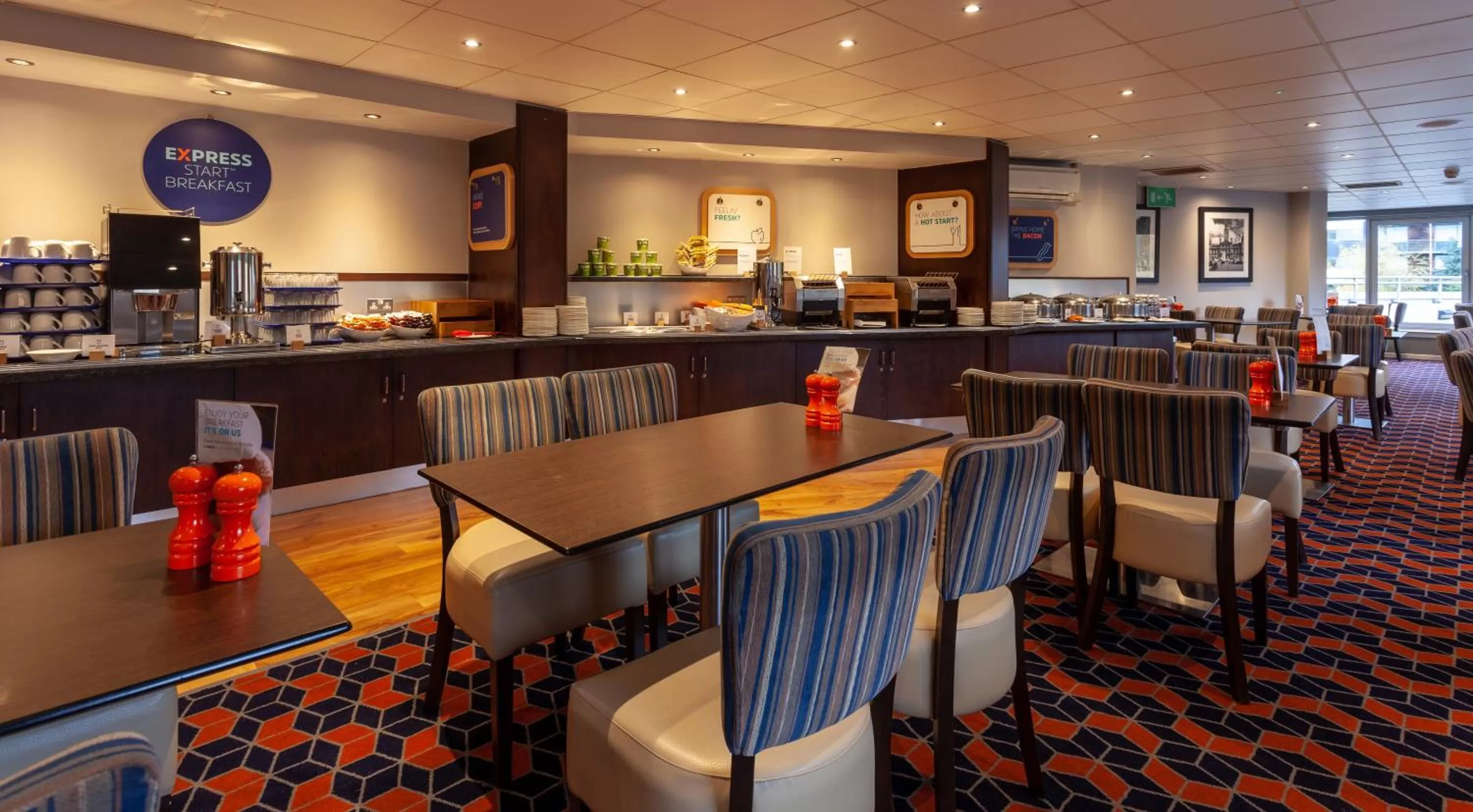 Breakfast in Holiday Inn Express - Glasgow - City Ctr Theatreland by IHG