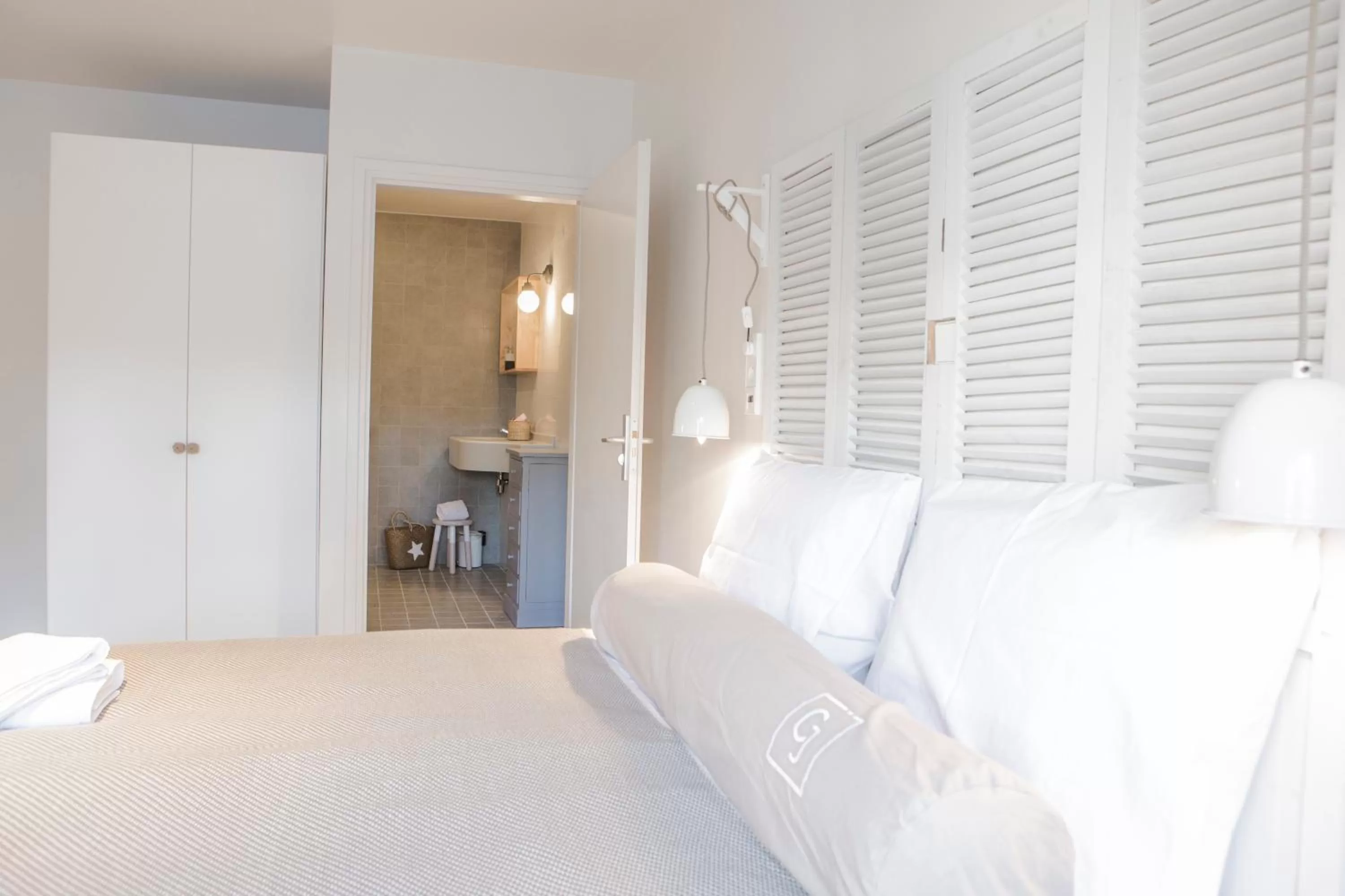 Shower, Bed in Casa Julia