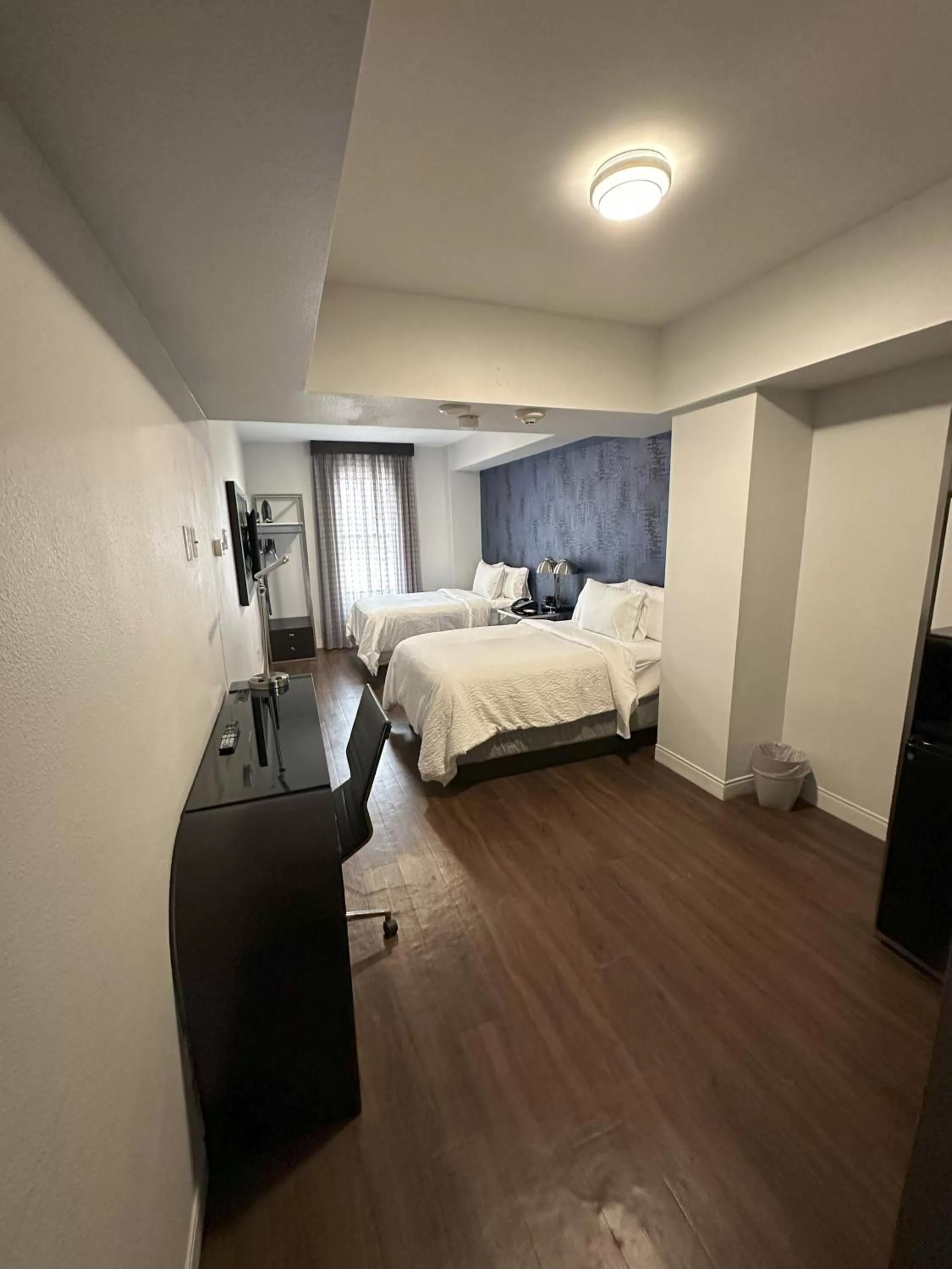 Bed in Holiday Inn Express - Dallas Downtown by IHG