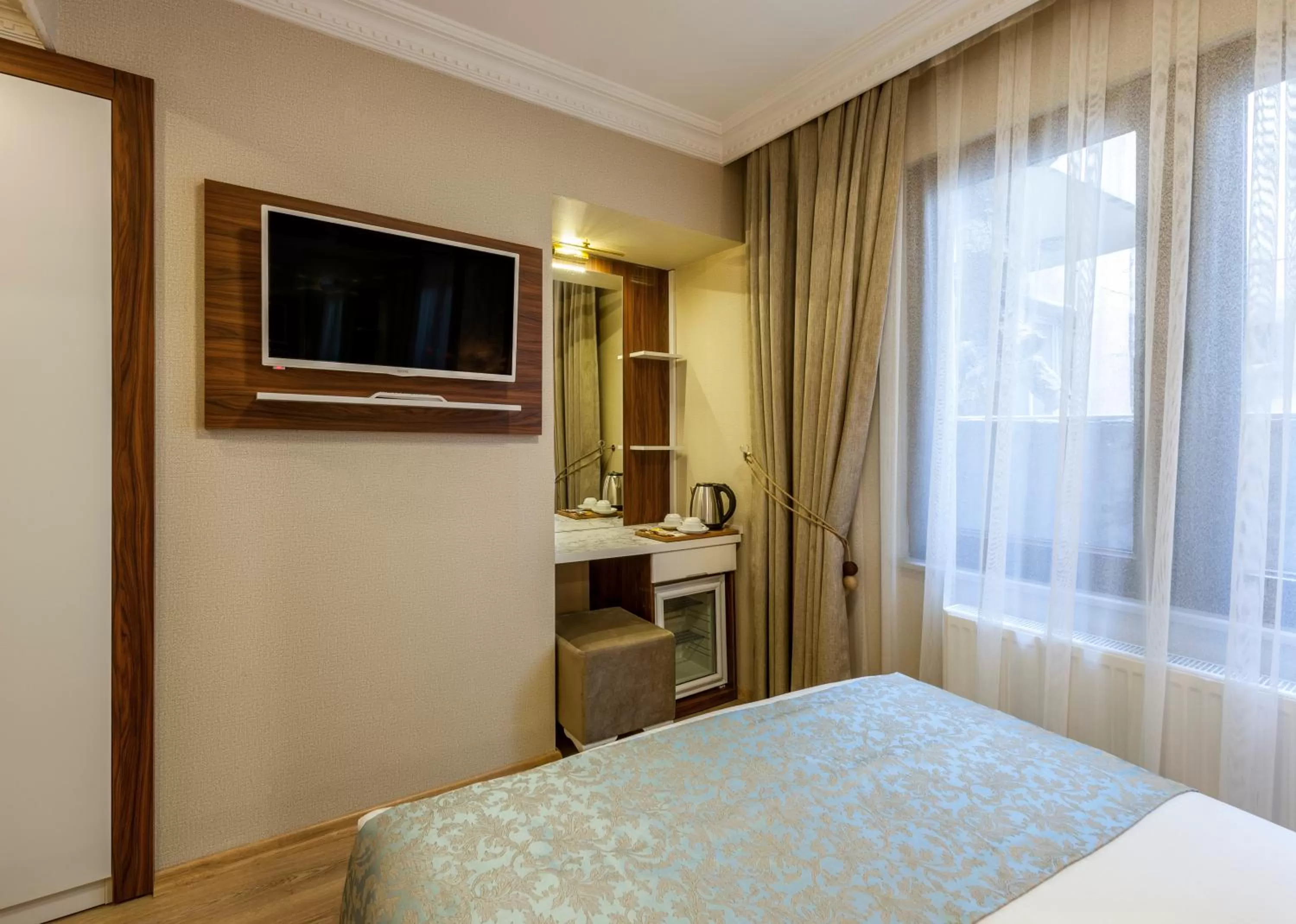 Bedroom, Bed in Kupeli Hotel