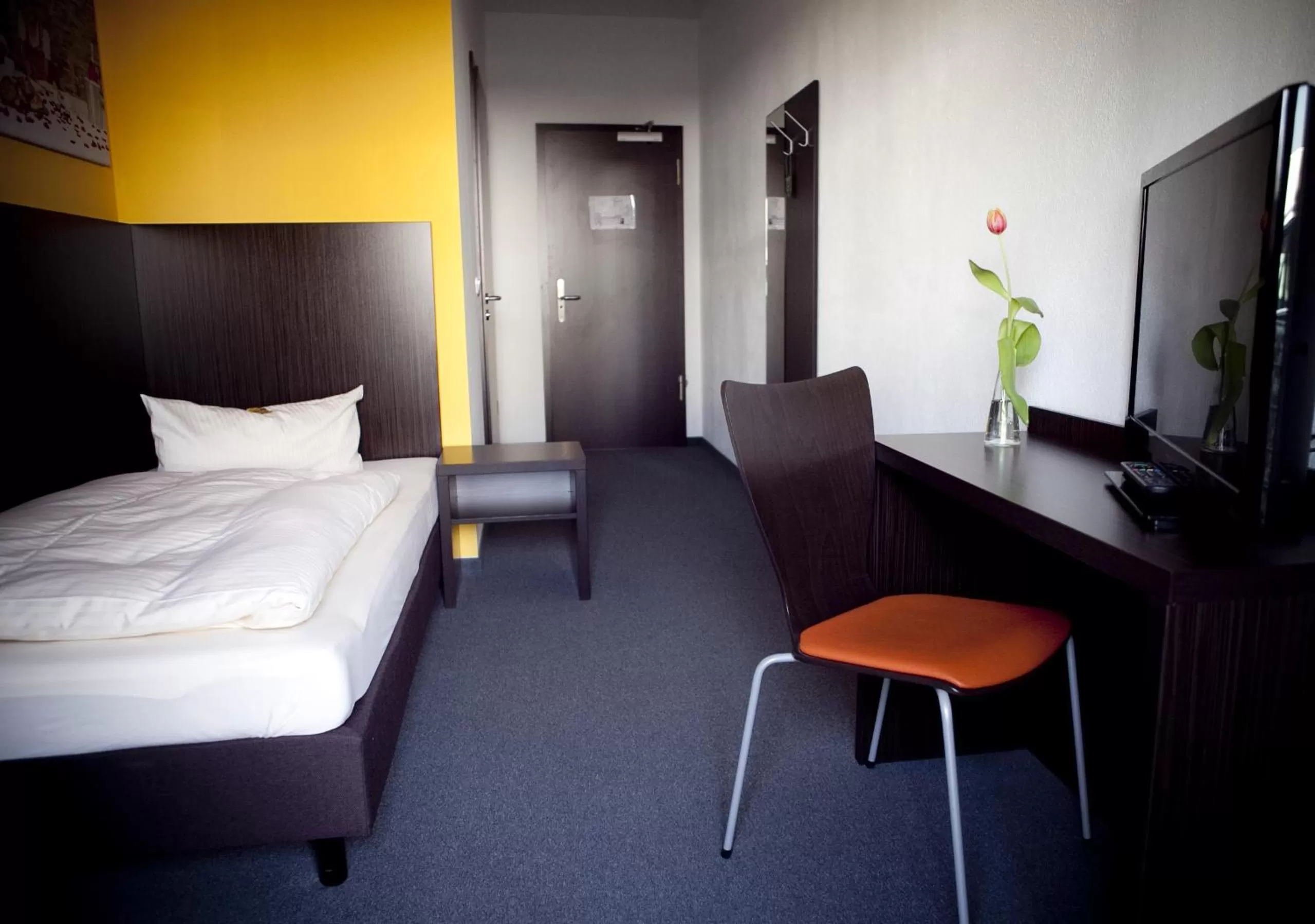 Photo of the whole room, Bed in GS Hotel Mindelheim