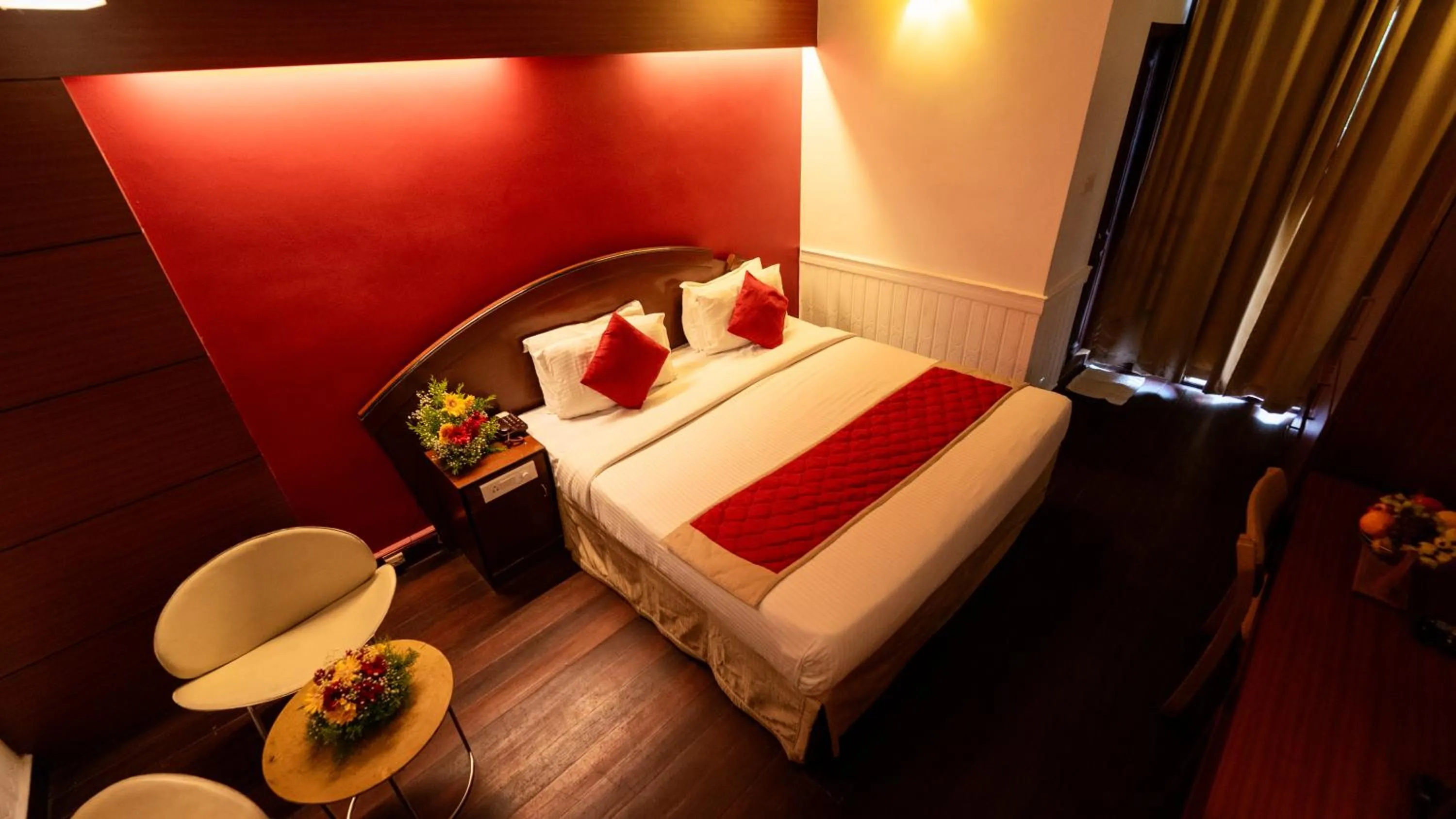 Photo of the whole room, Bed in Westwood Riverside