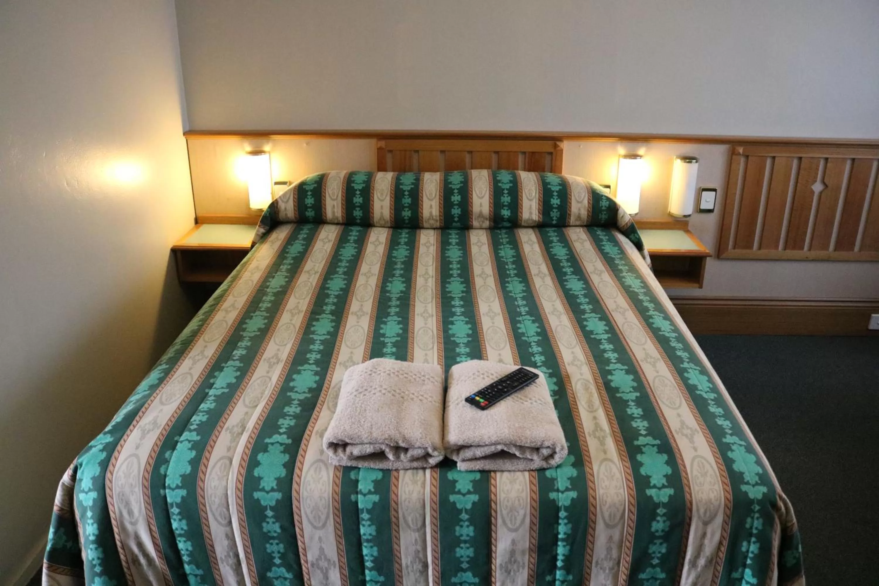 Bed in Hermitage Motel