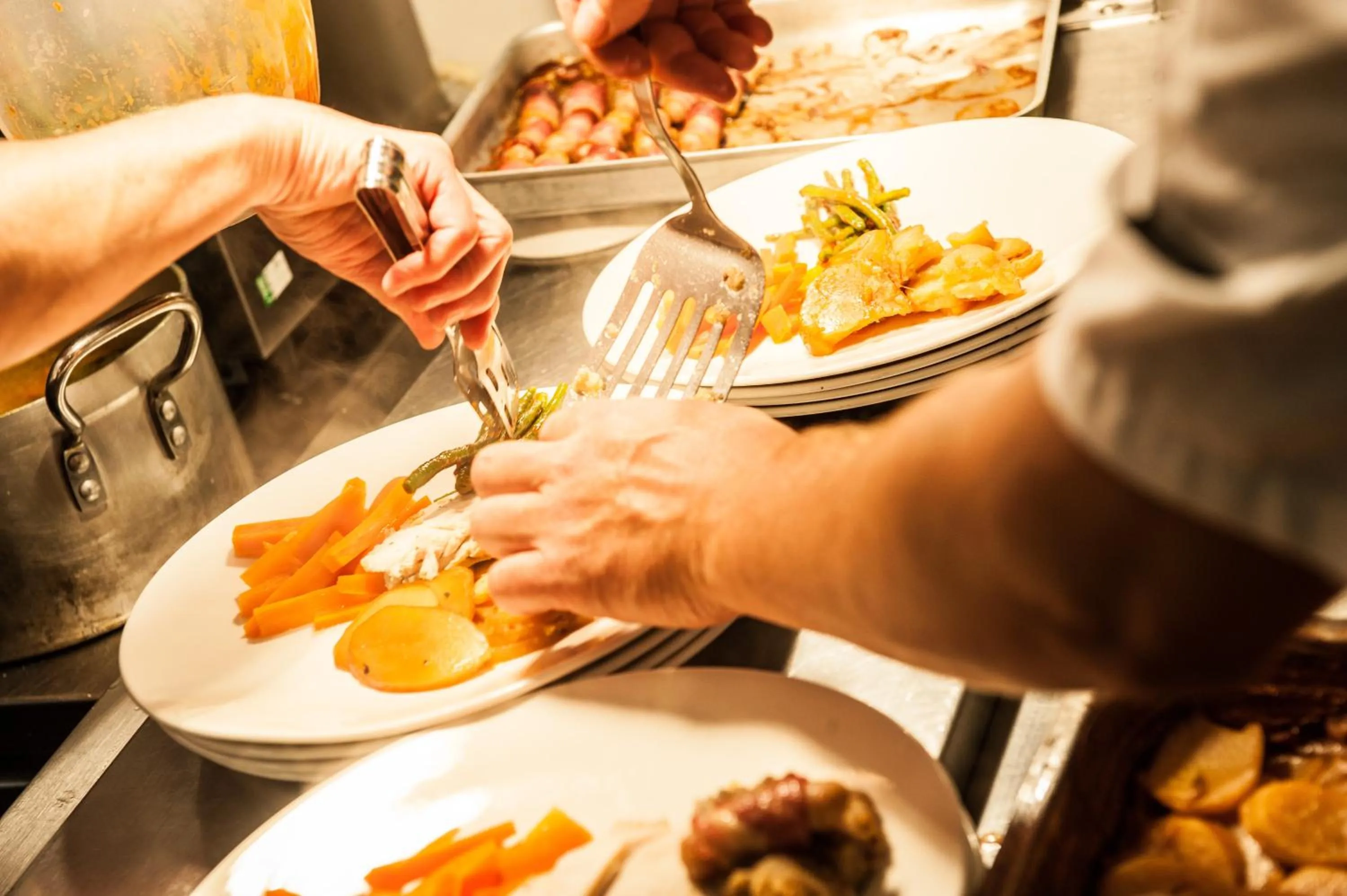 Food and drinks in Number One South Beach